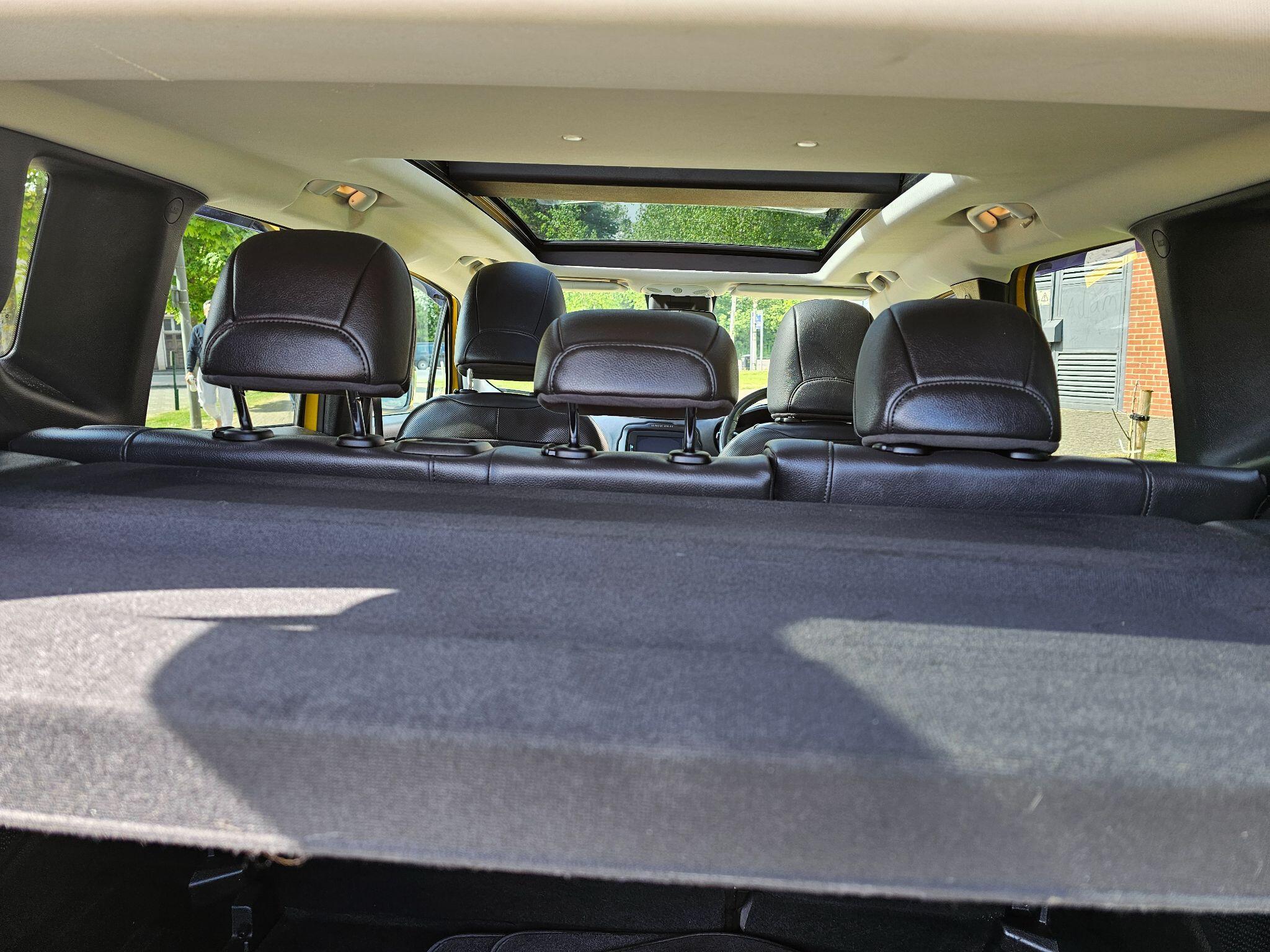 Jeep Renegade - Image 16
