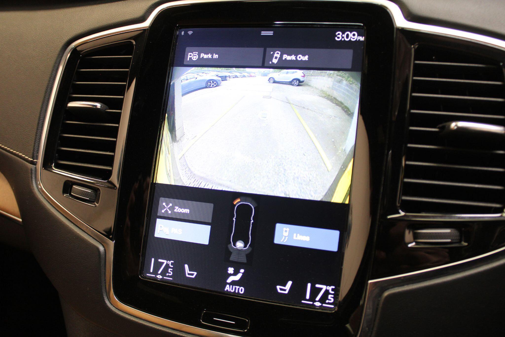 Volvo XC90 - Image 43