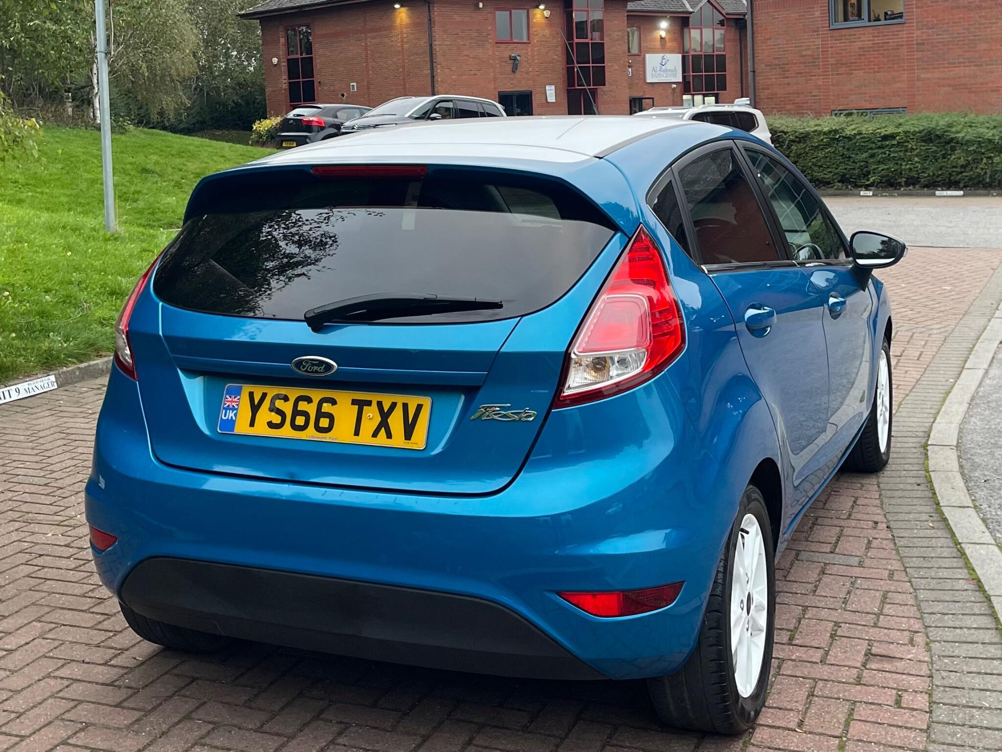 Ford Fiesta - Image 12