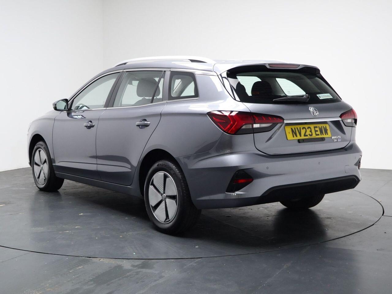 MG MG5 - Image 2