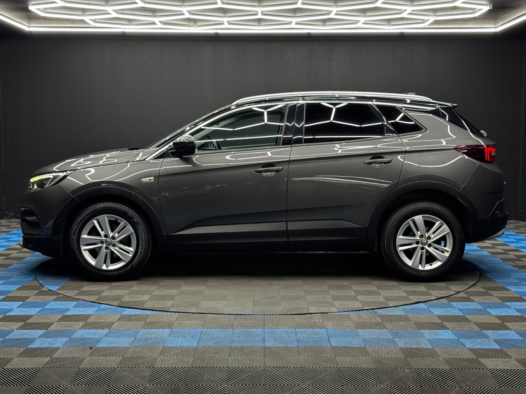 Vauxhall Grandland X - Image 8