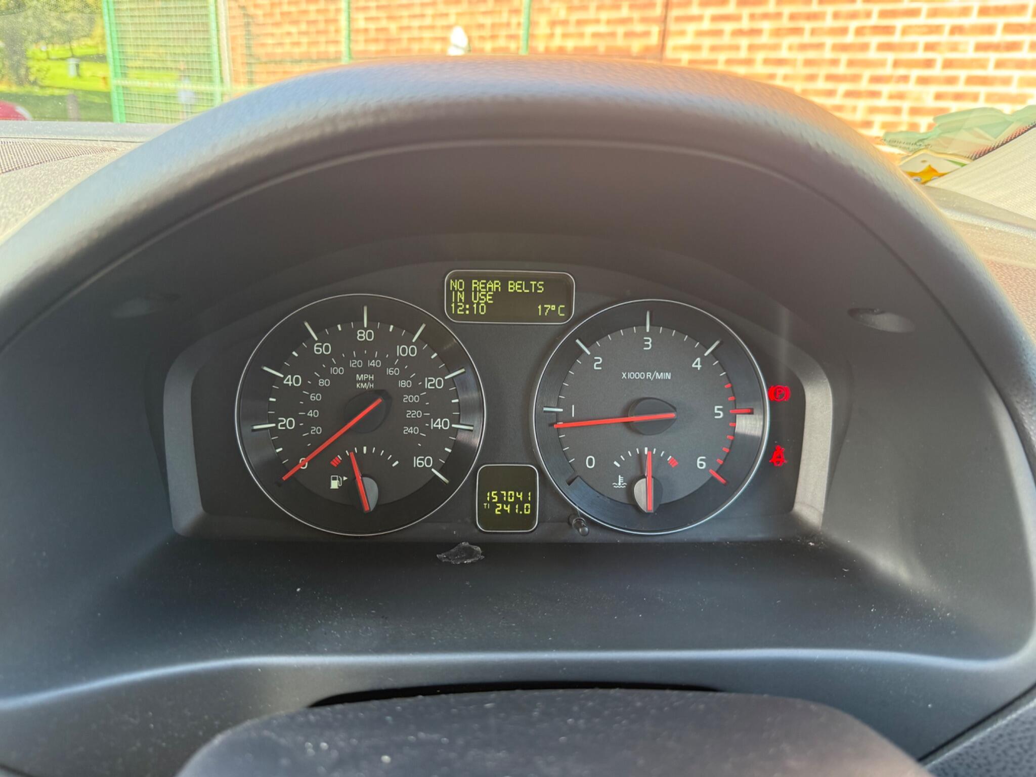 Volvo S40 - Image 10