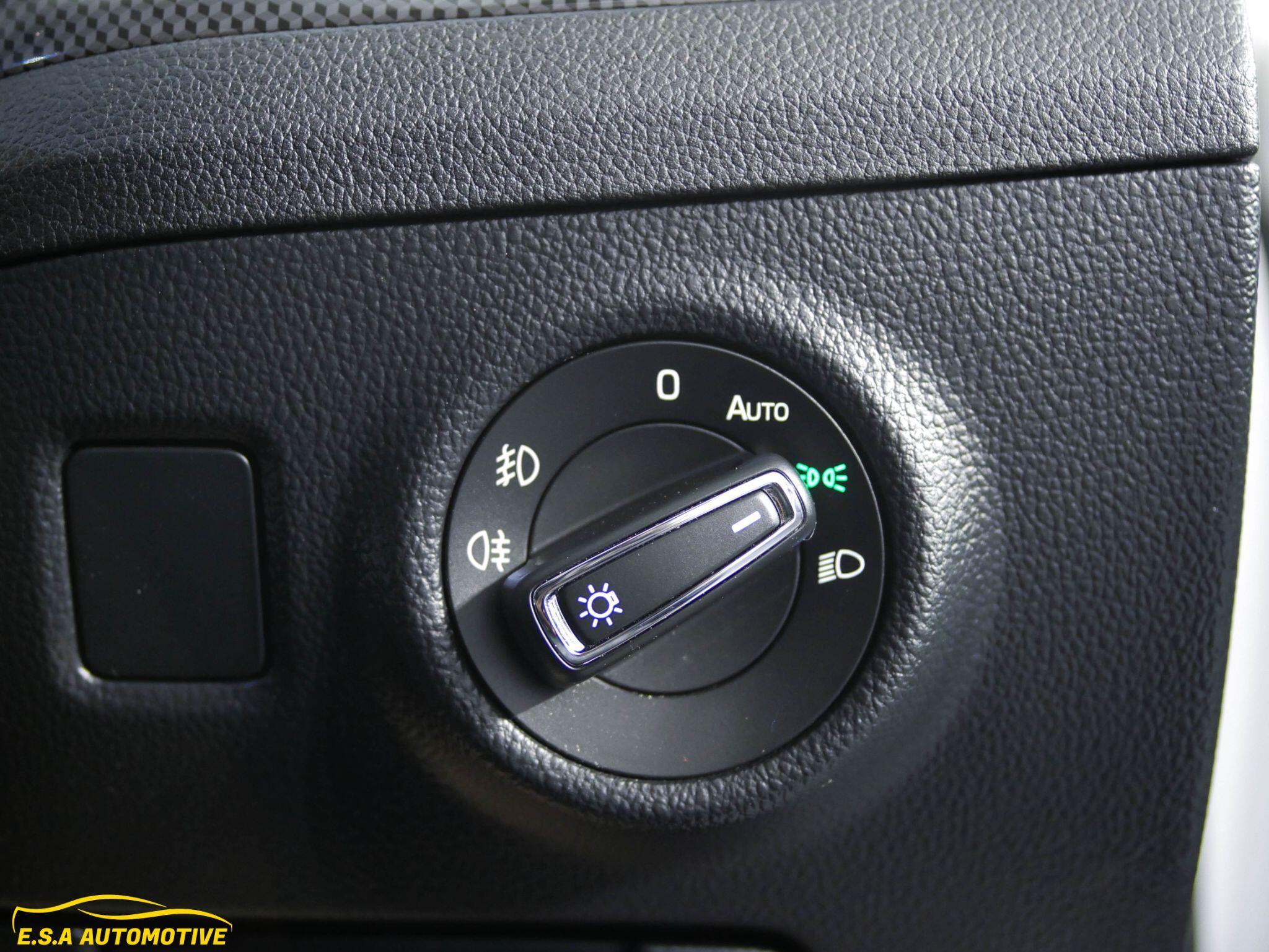 Skoda Superb - Image 23