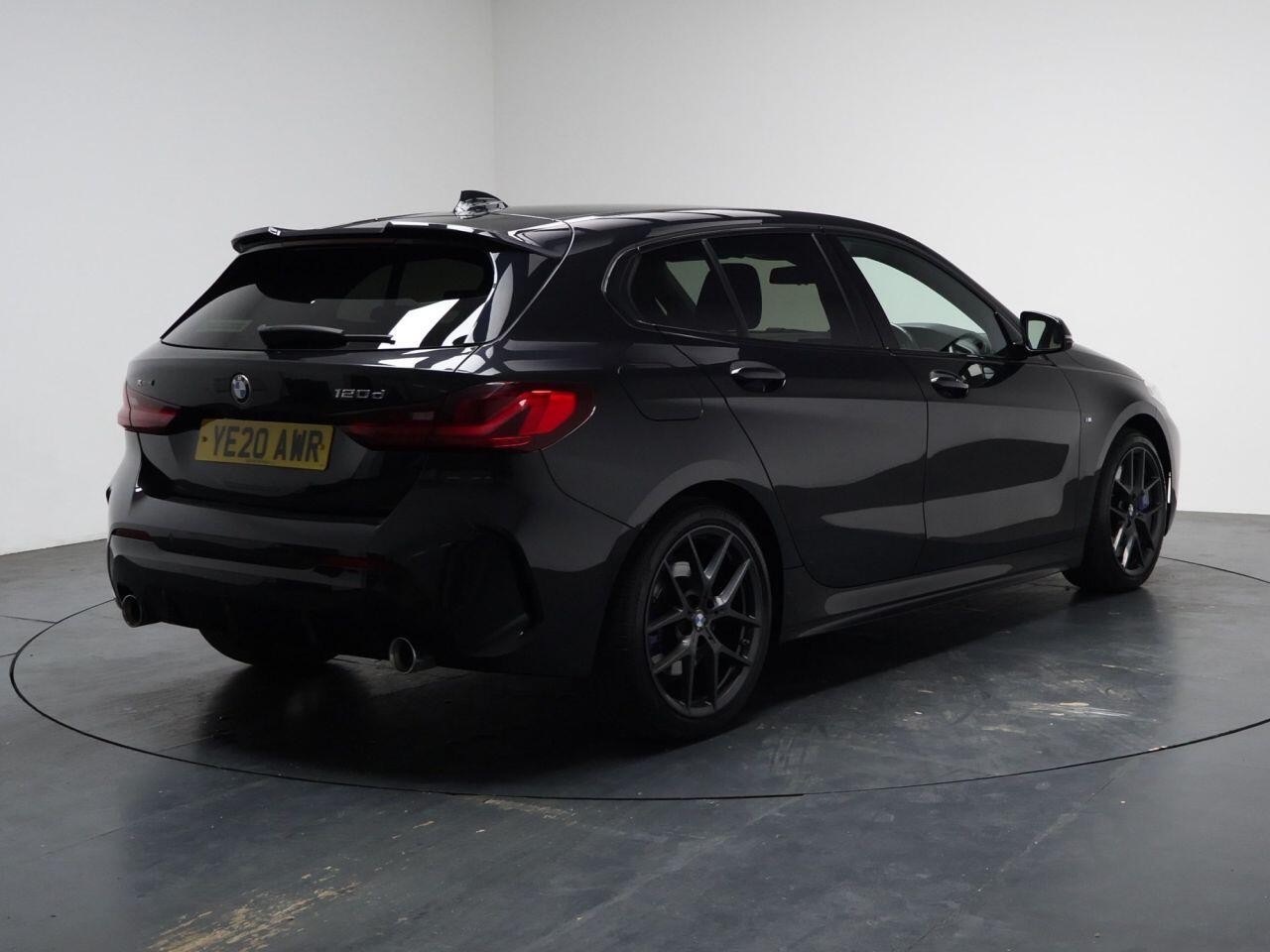 BMW 1 Series - Image 12