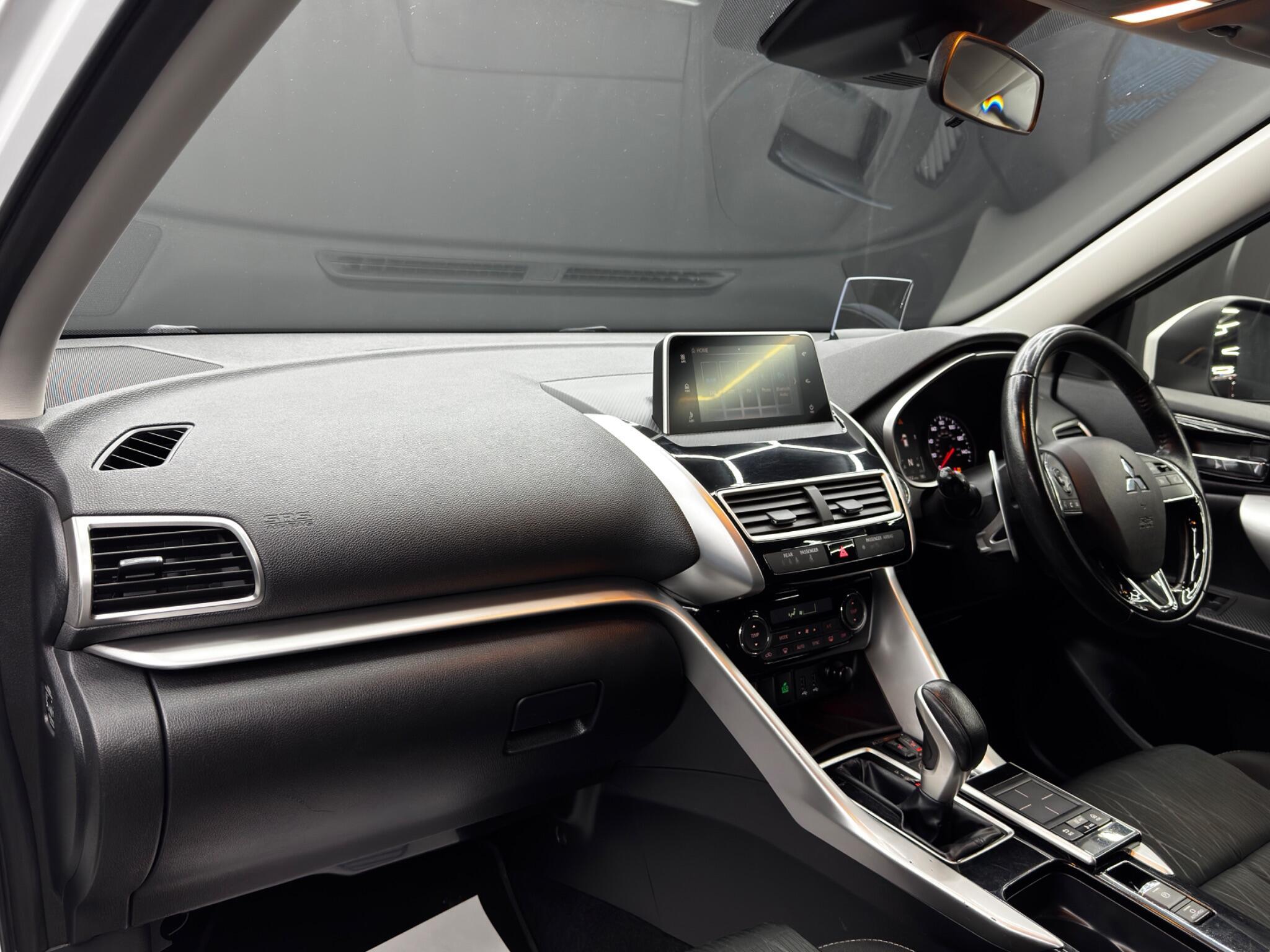 Mitsubishi Eclipse Cross - Image 11