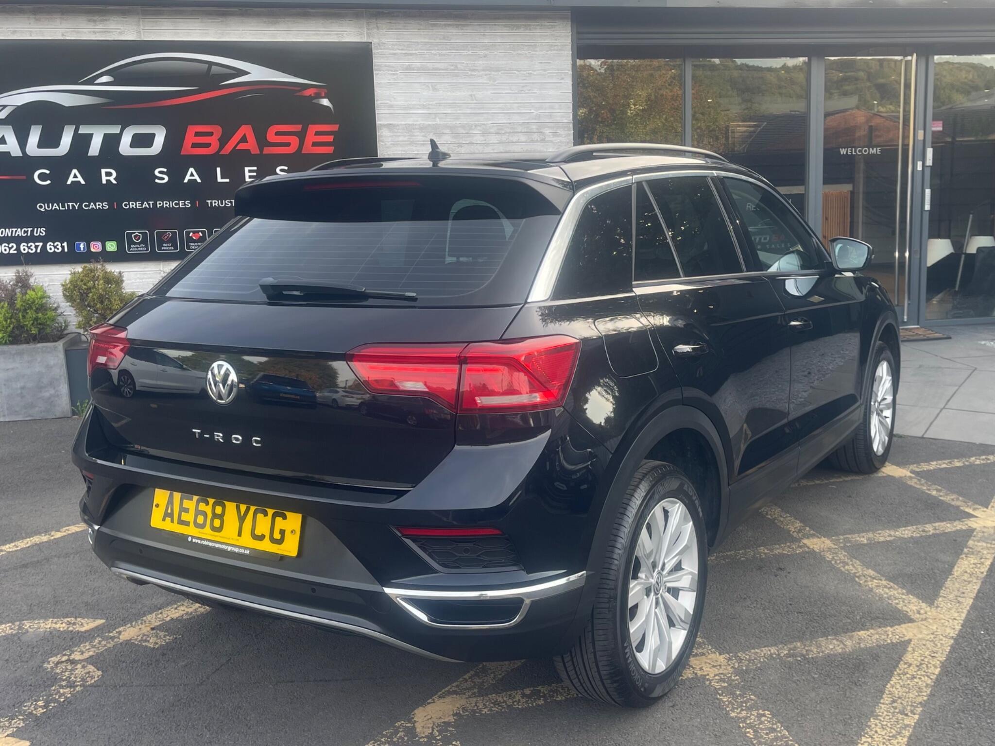 Volkswagen T-Roc - Image 12