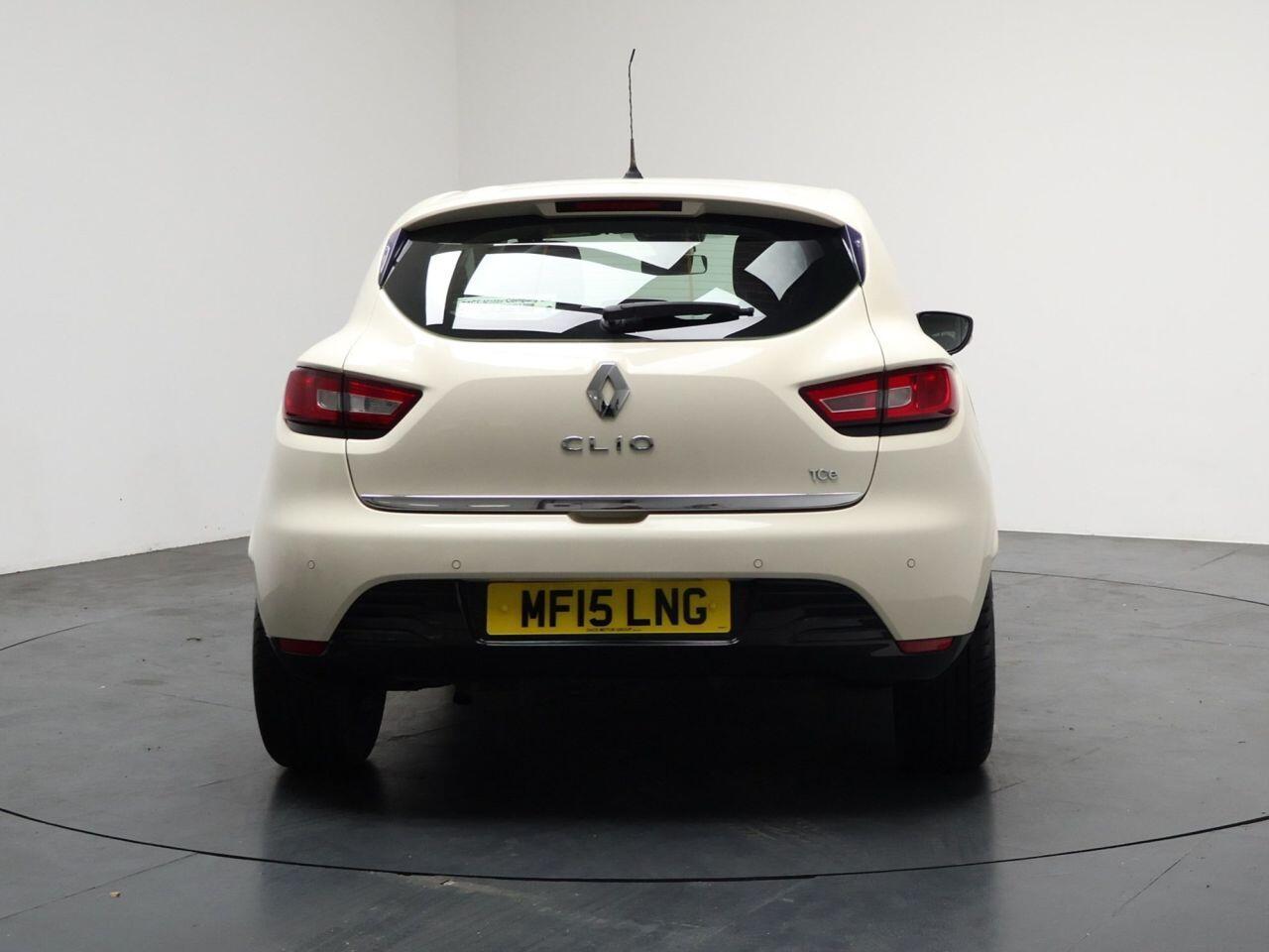 Renault Clio - Image 11