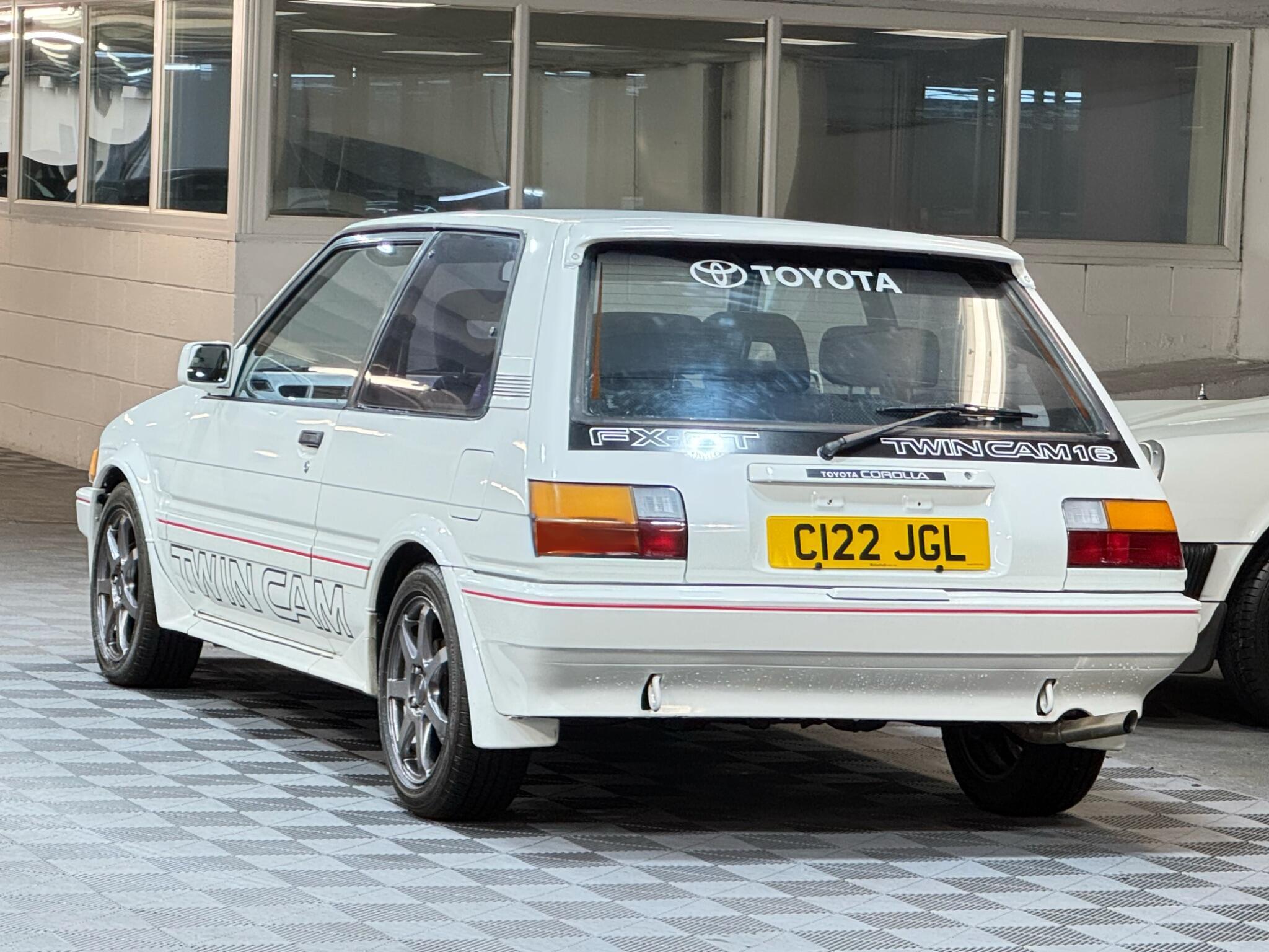 Toyota Corolla - Image 4