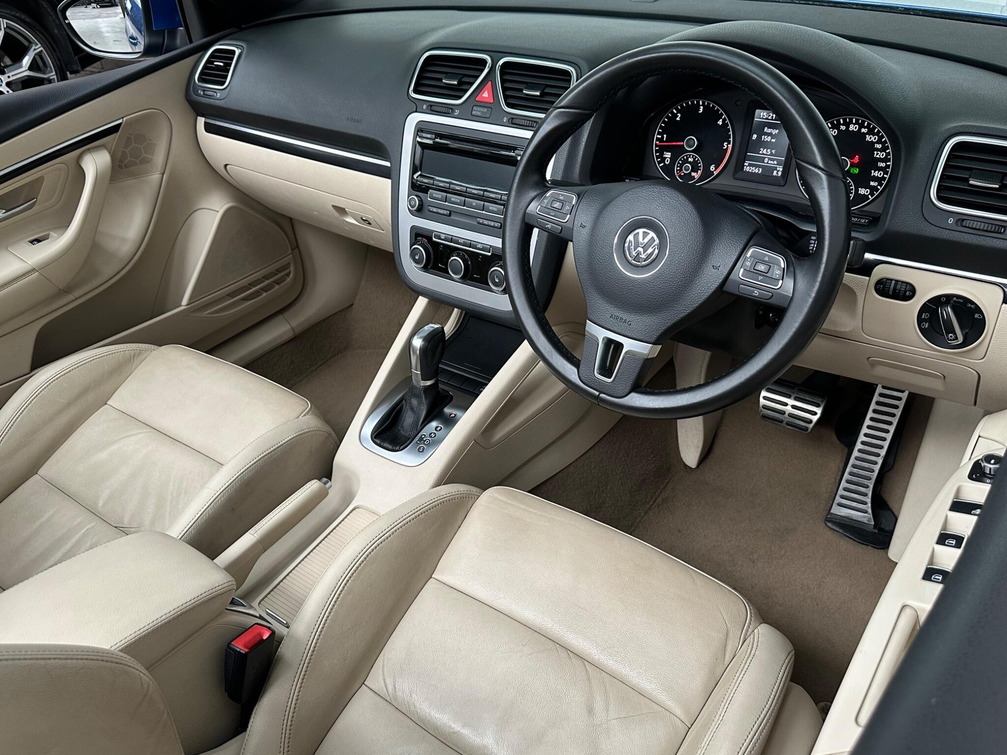 Volkswagen EOS - Image 4