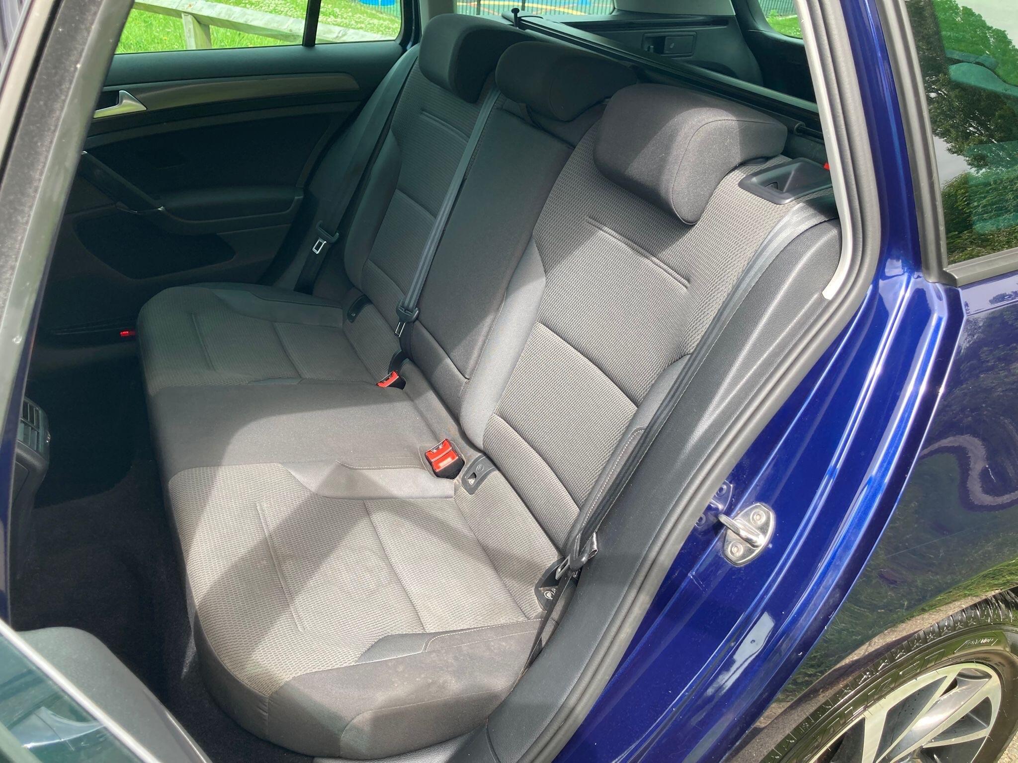 Volkswagen Golf - Image 5