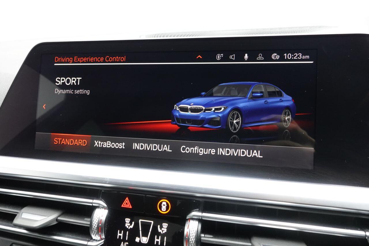 BMW 3 Series - Image 32