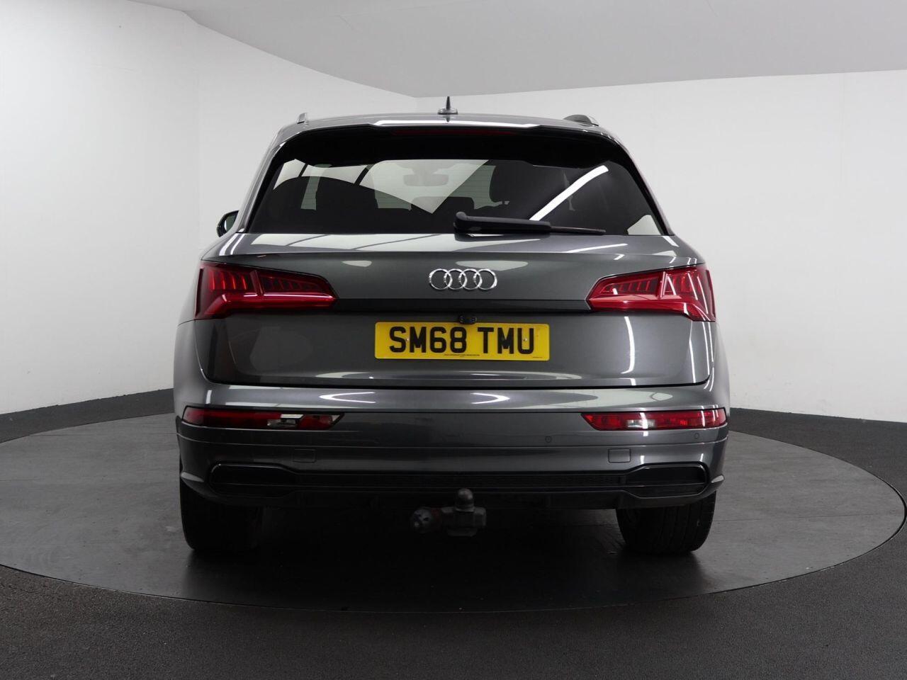 Audi Q5 - Image 11