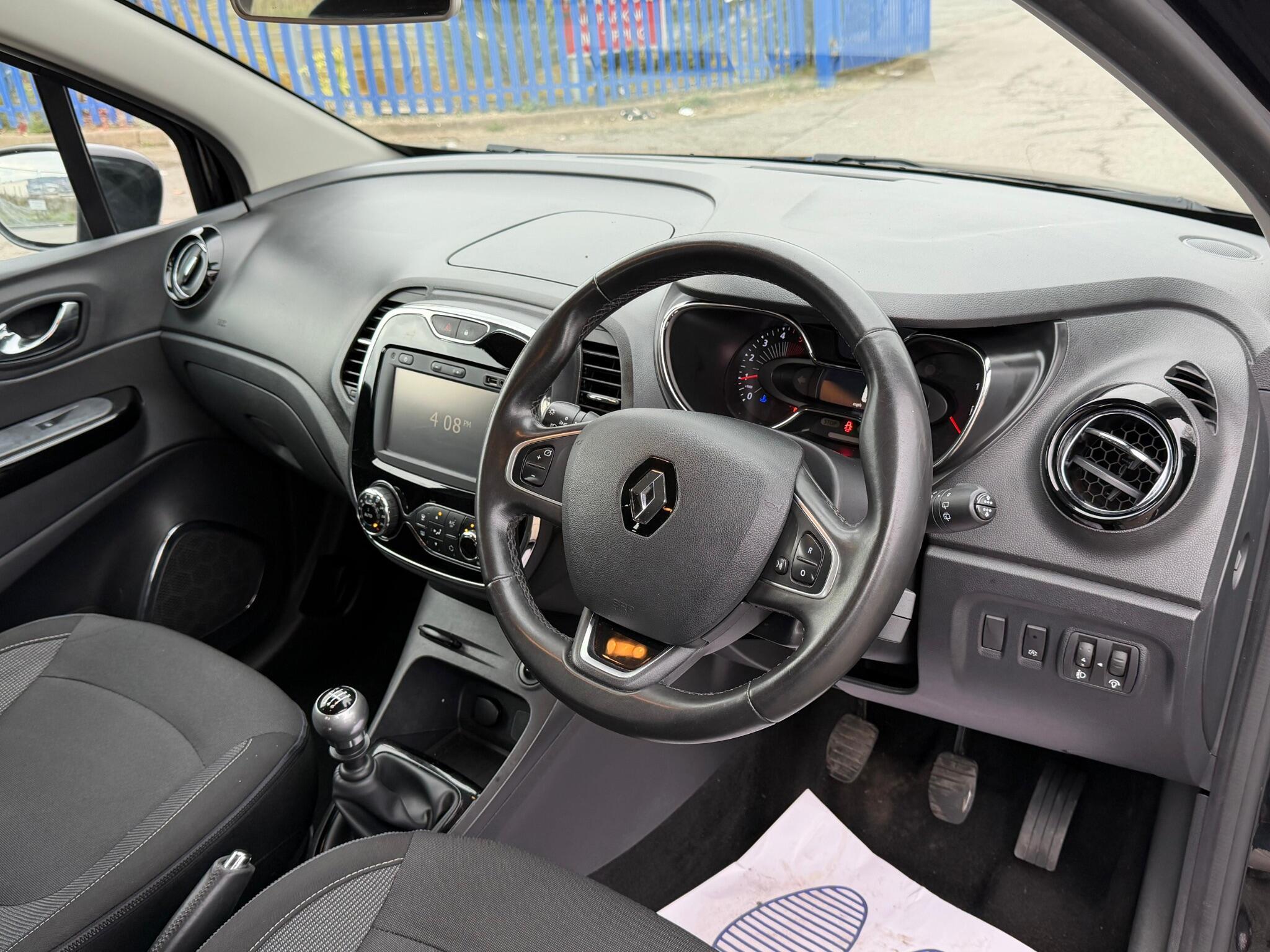 Renault Captur - Image 15