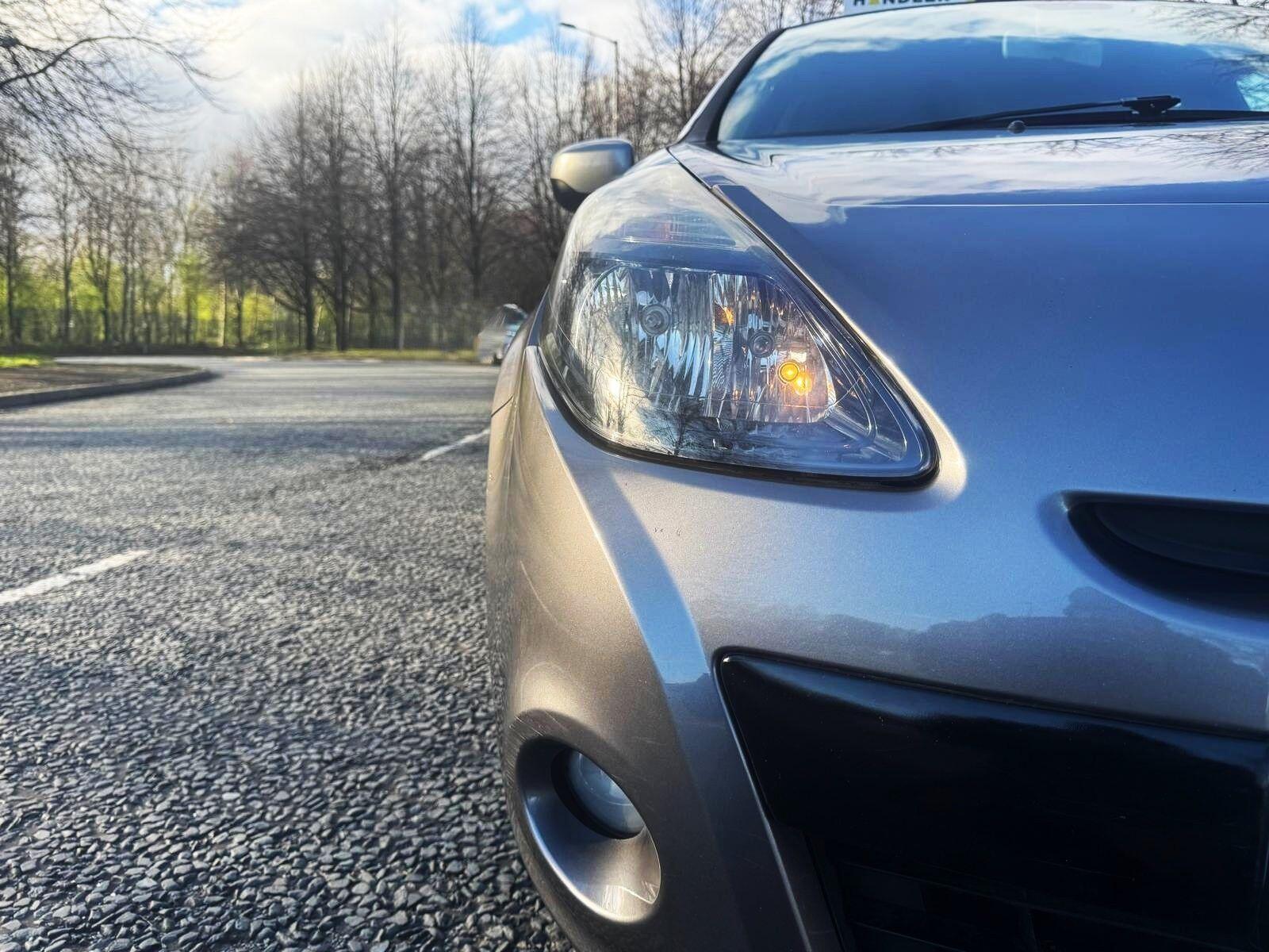 Renault Clio - Image 41