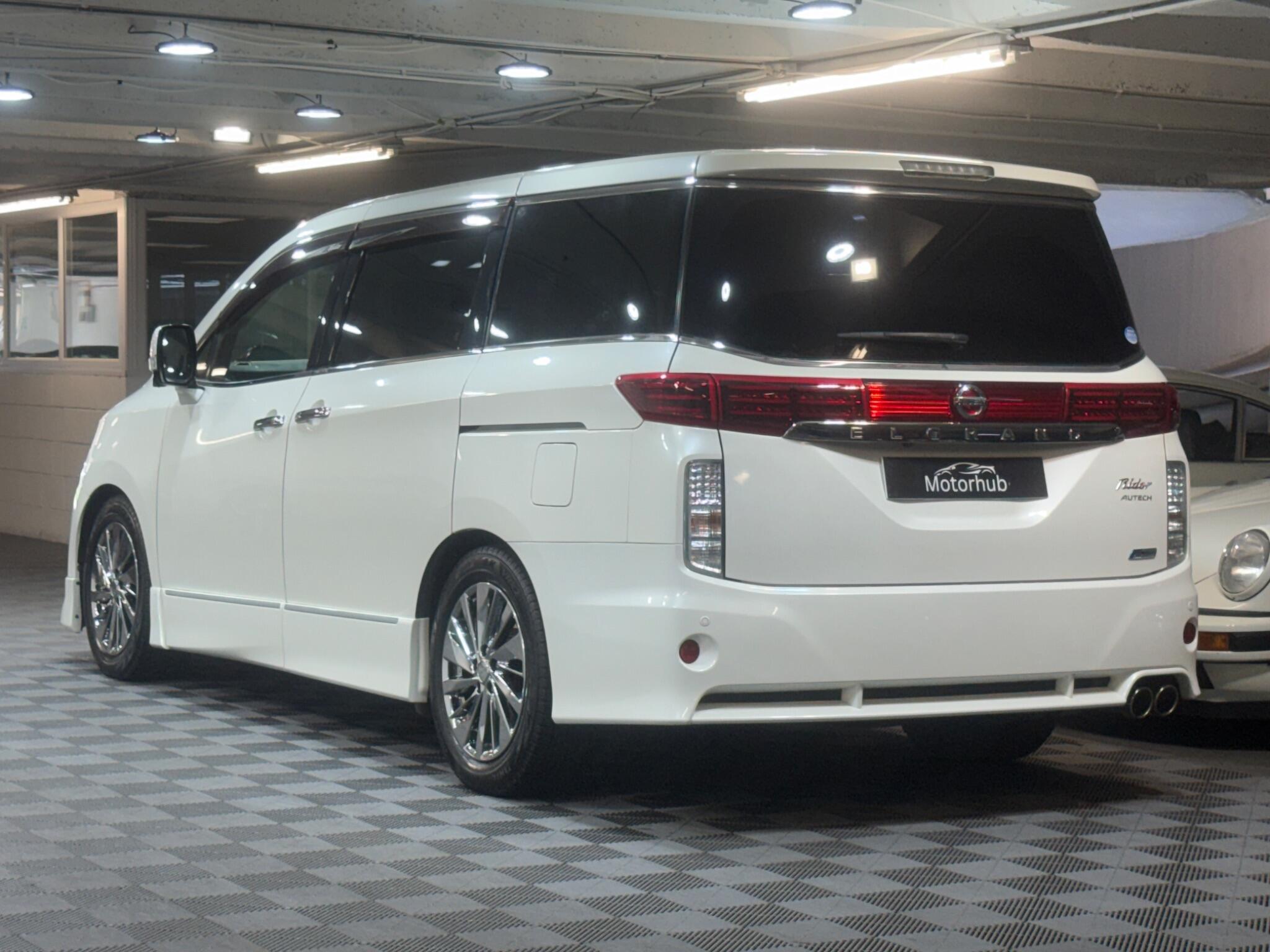 Nissan Elgrand - Image 4