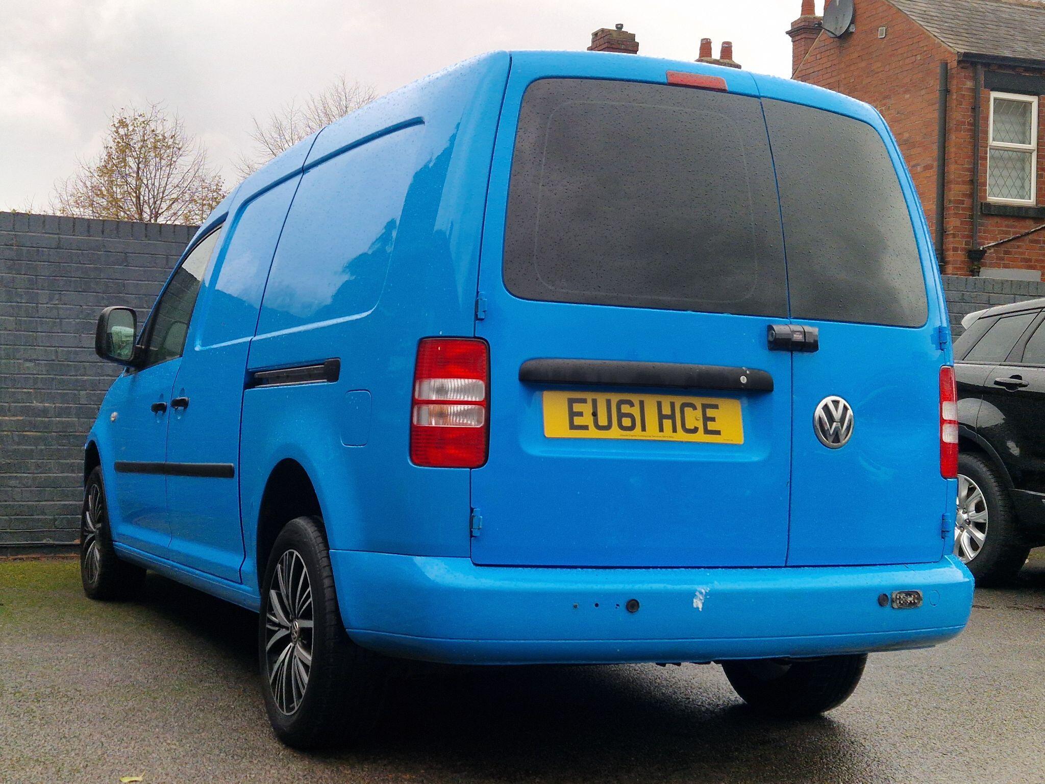 Volkswagen Caddy Maxi - Image 23