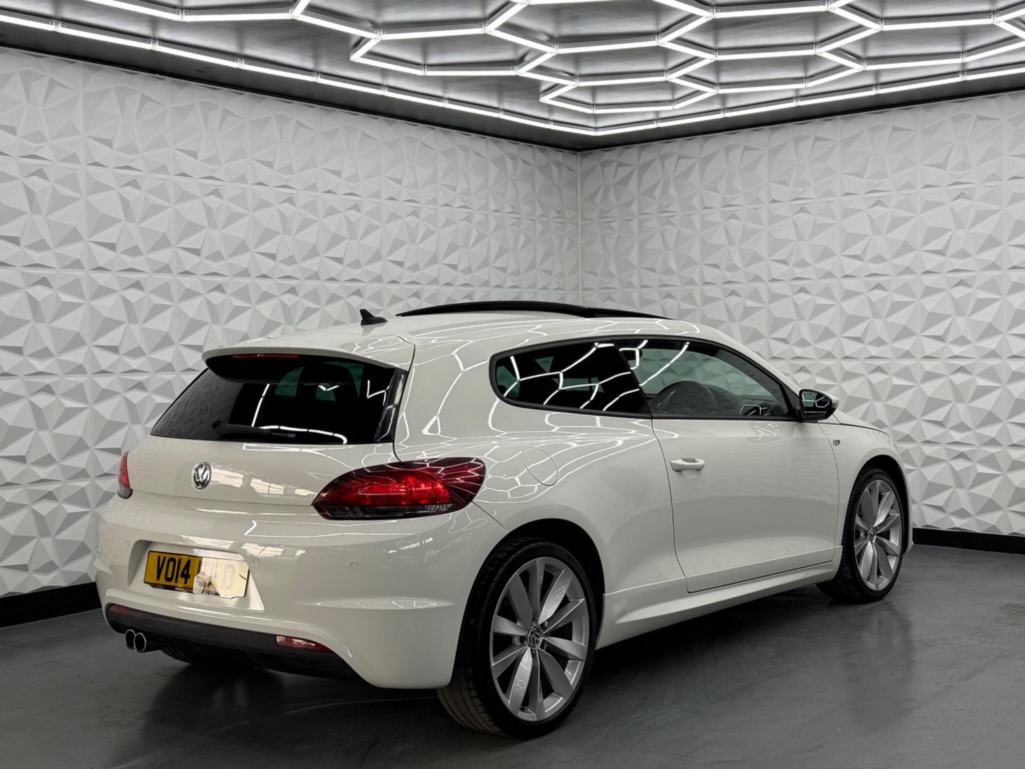 Volkswagen Scirocco - Image 10