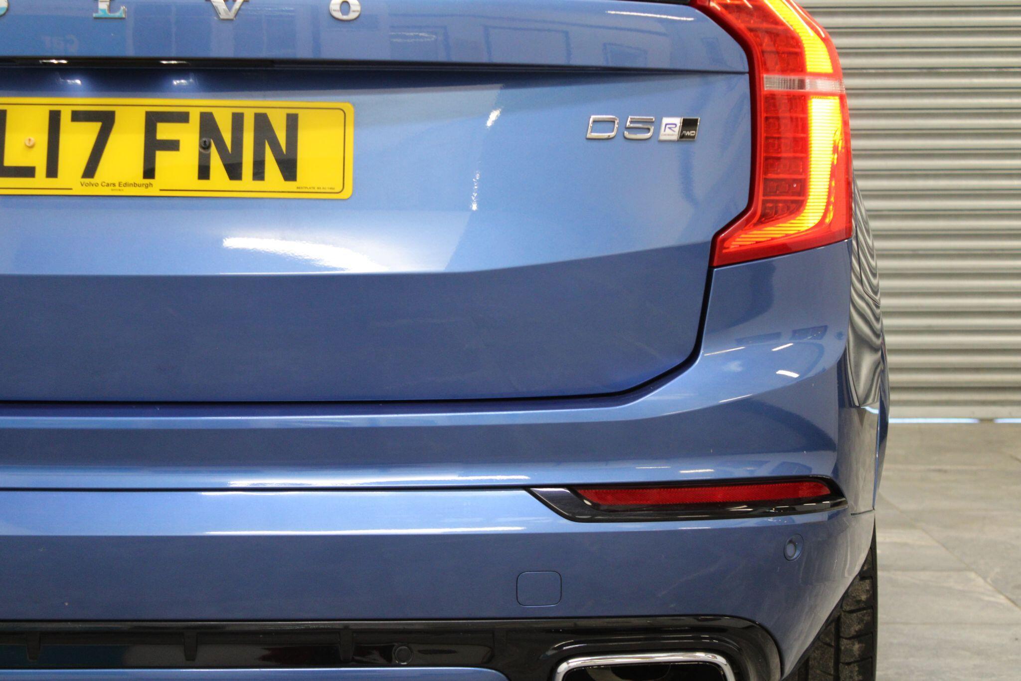 Volvo XC90 - Image 13