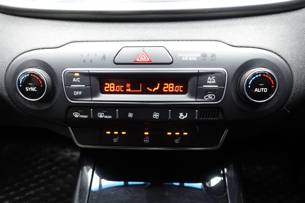 Kia Sorento - Image 34