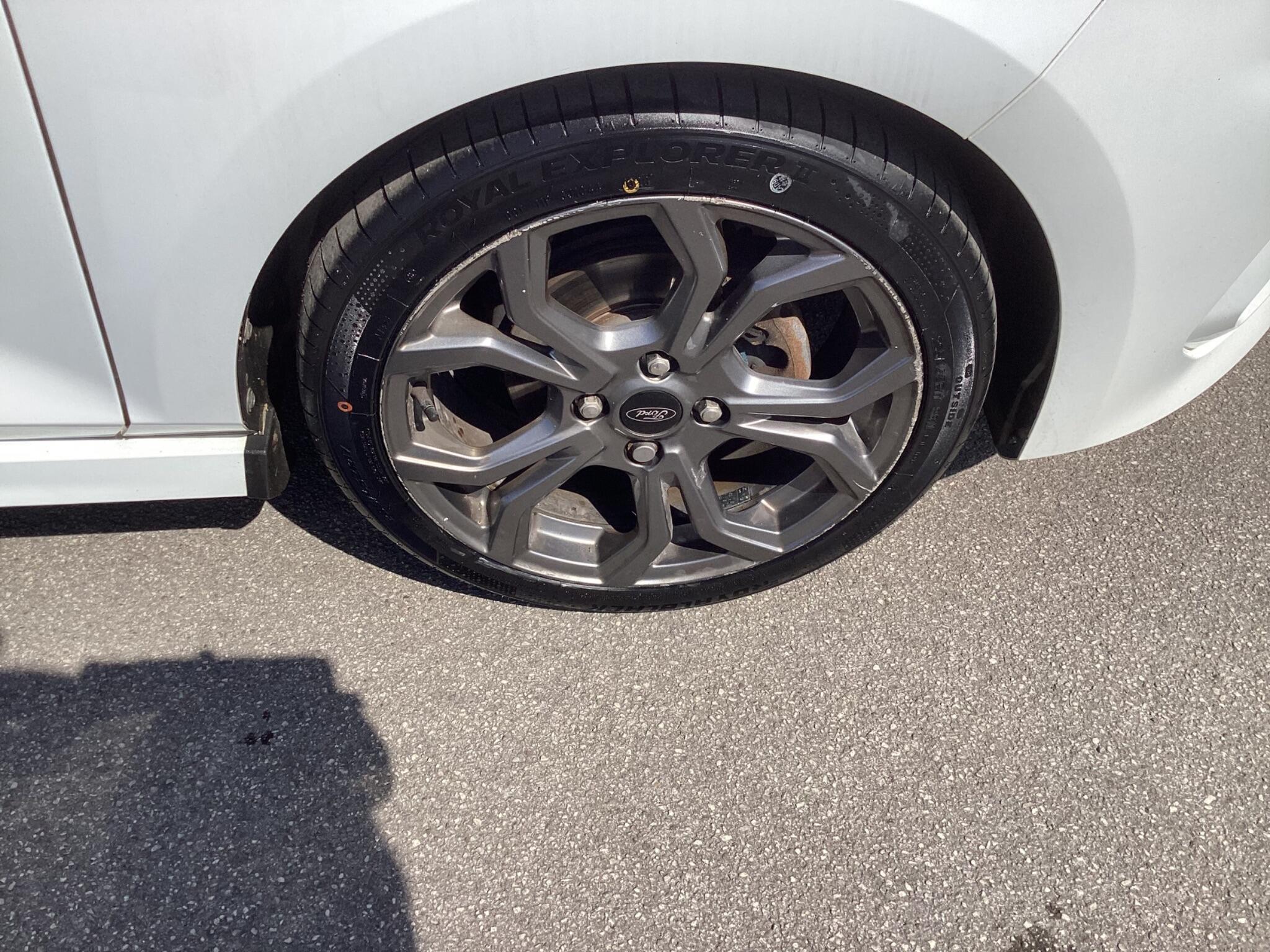Ford Fiesta Van - Image 10