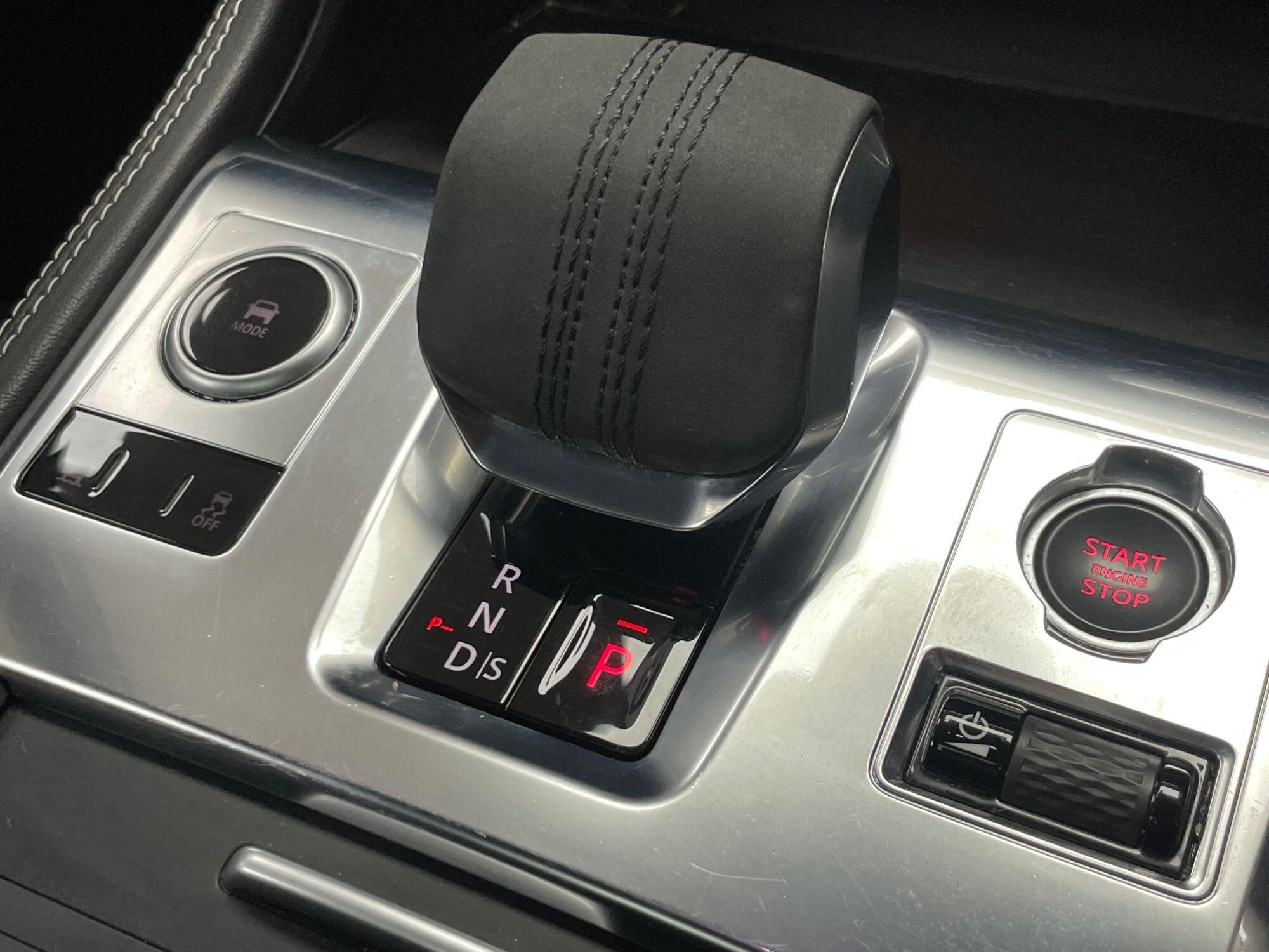 Jaguar F-Pace - Image 48