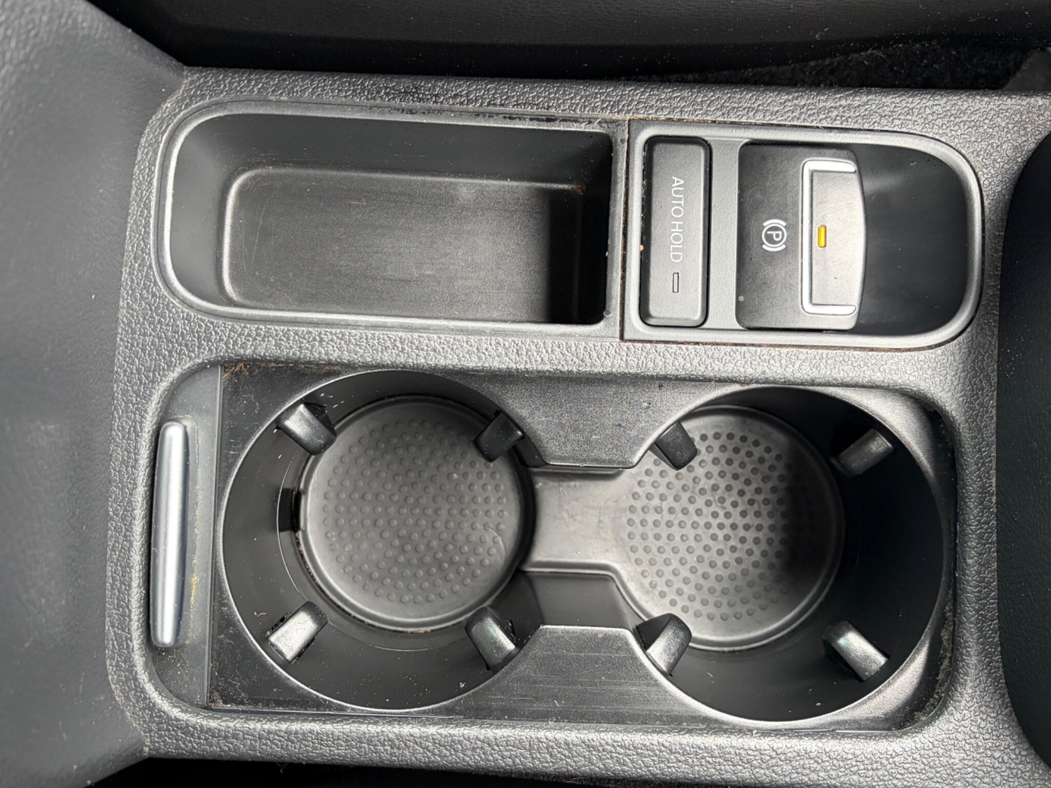 Volkswagen Tiguan - Image 22