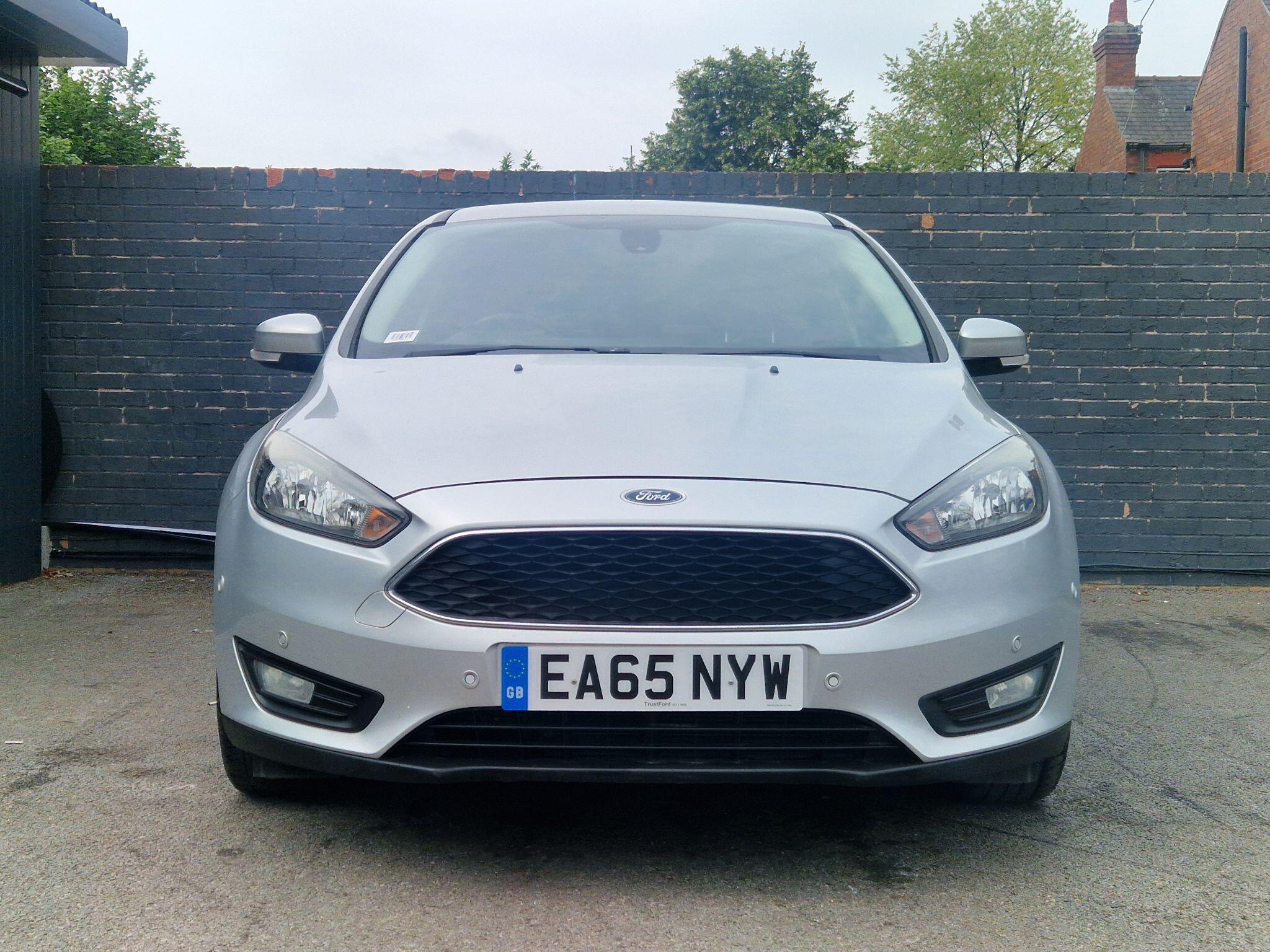 Ford Focus - Image 17