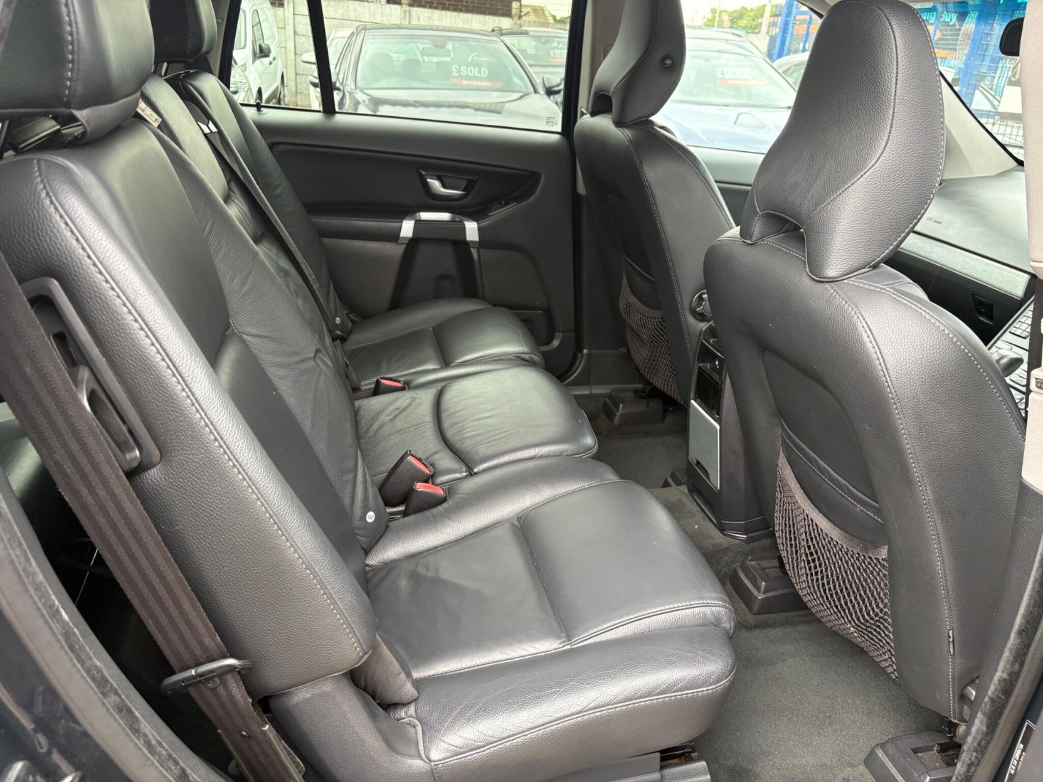 Volvo XC90 - Image 19