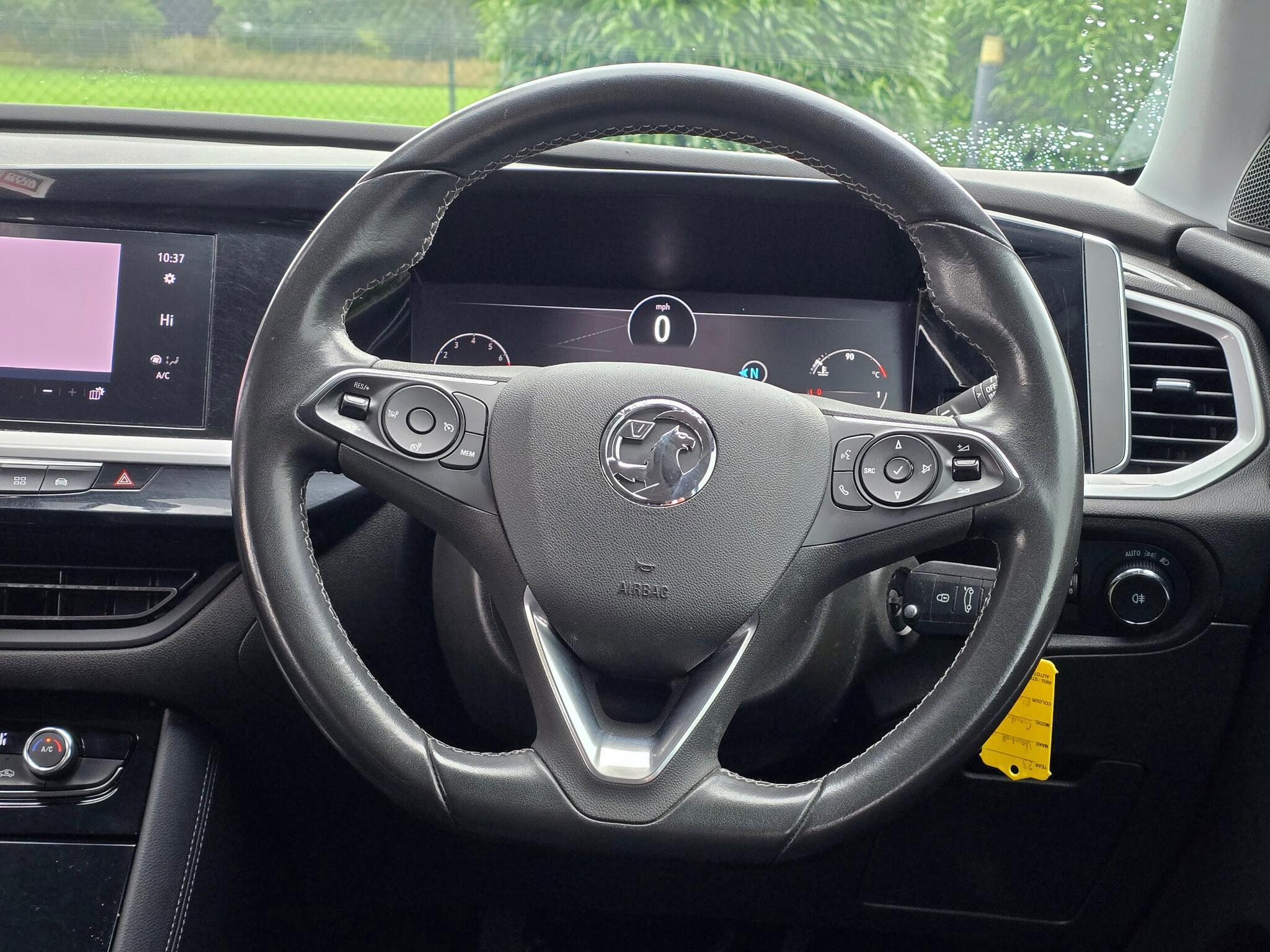 Vauxhall Grandland - Image 12