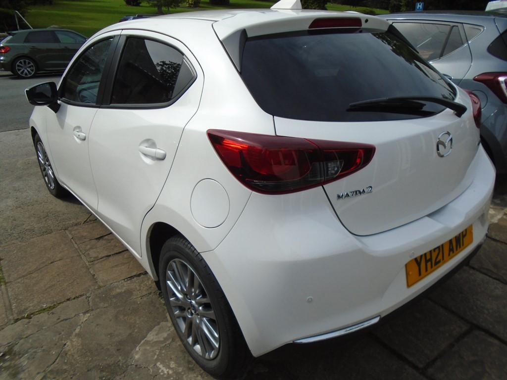 Mazda MAZDA2 photo 3