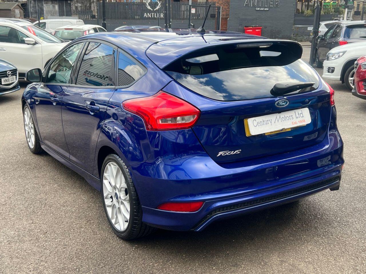 Ford Focus - Image 5