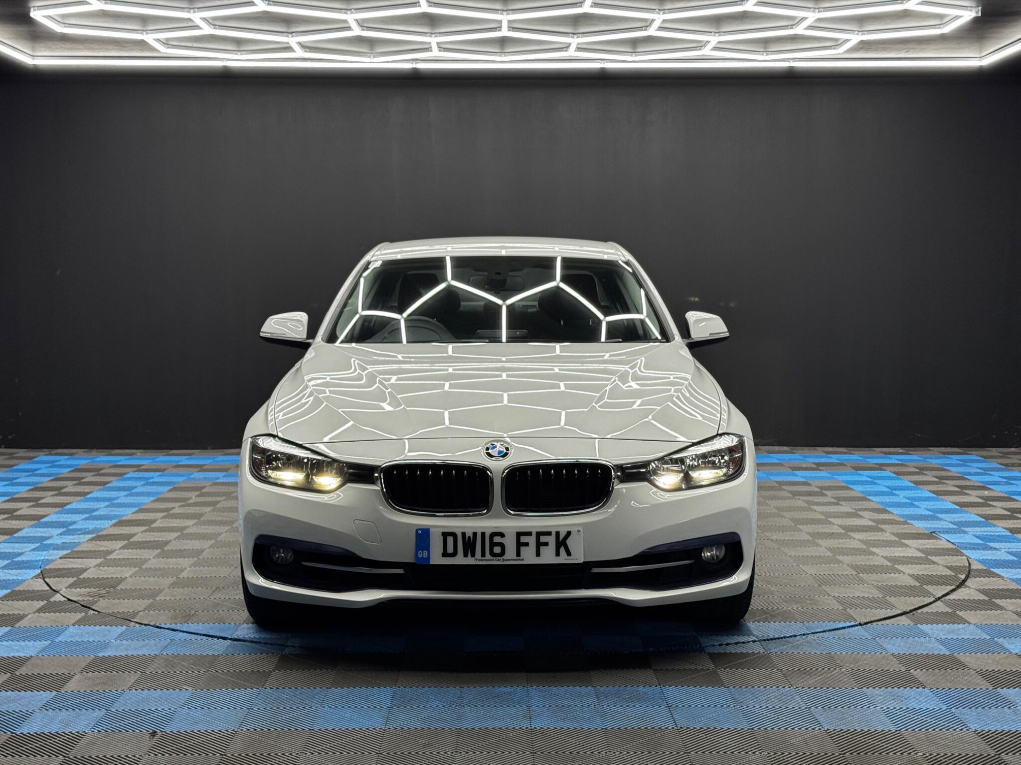 BMW 3 Series - Image 2