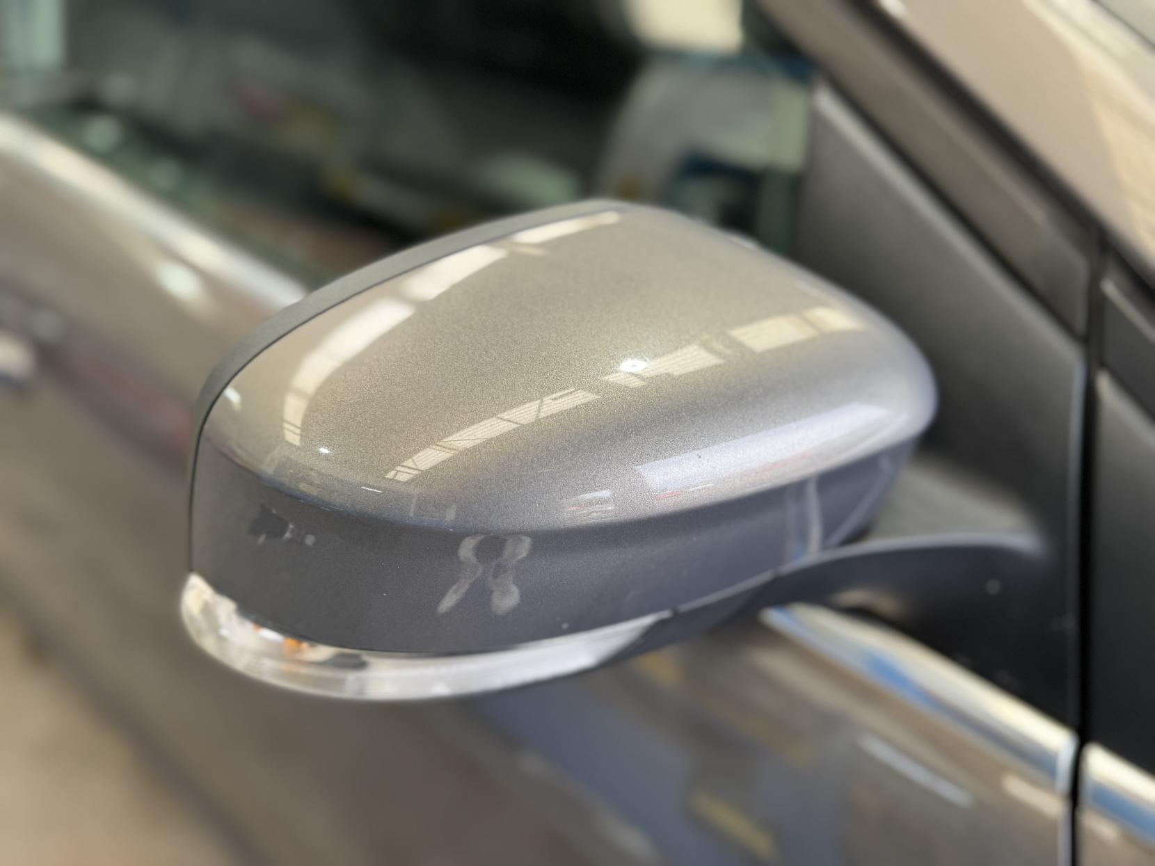 Ford Focus - Image 19