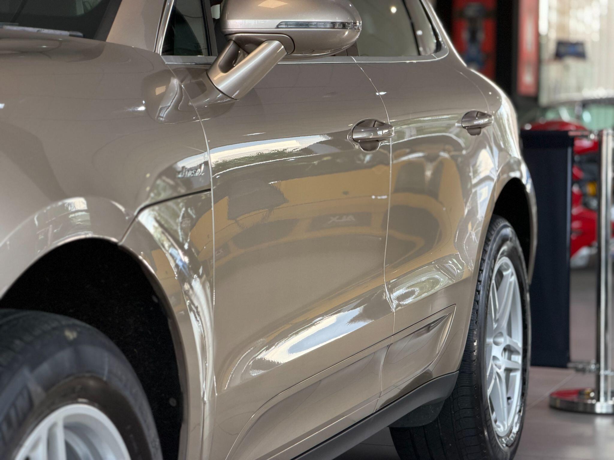 Porsche Macan - Image 14