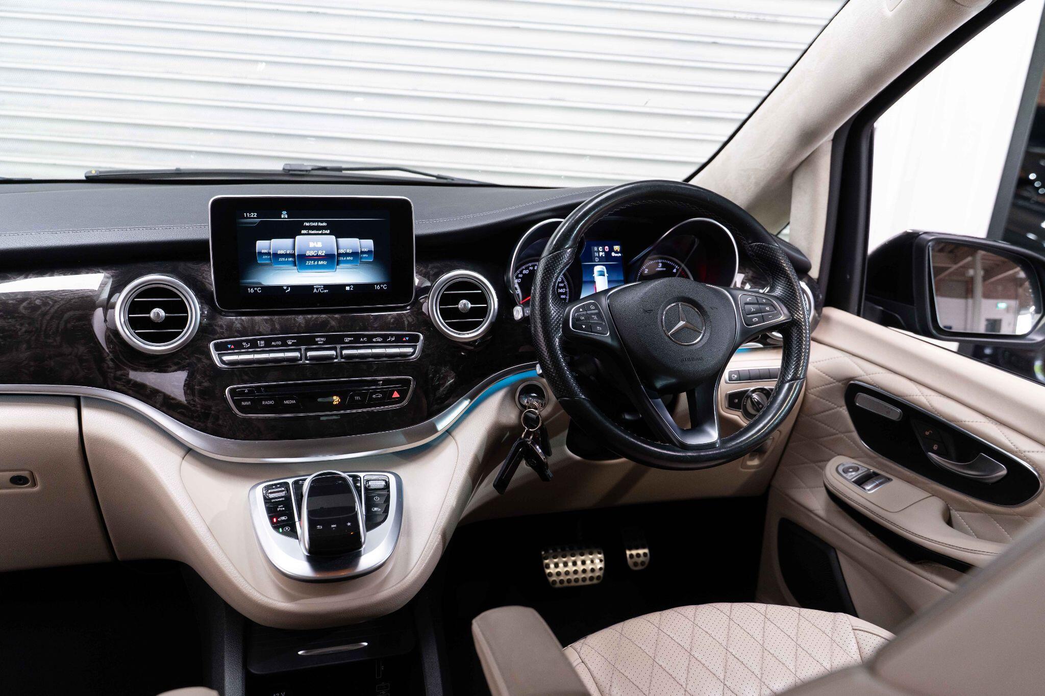 Mercedes V Class - Image 10