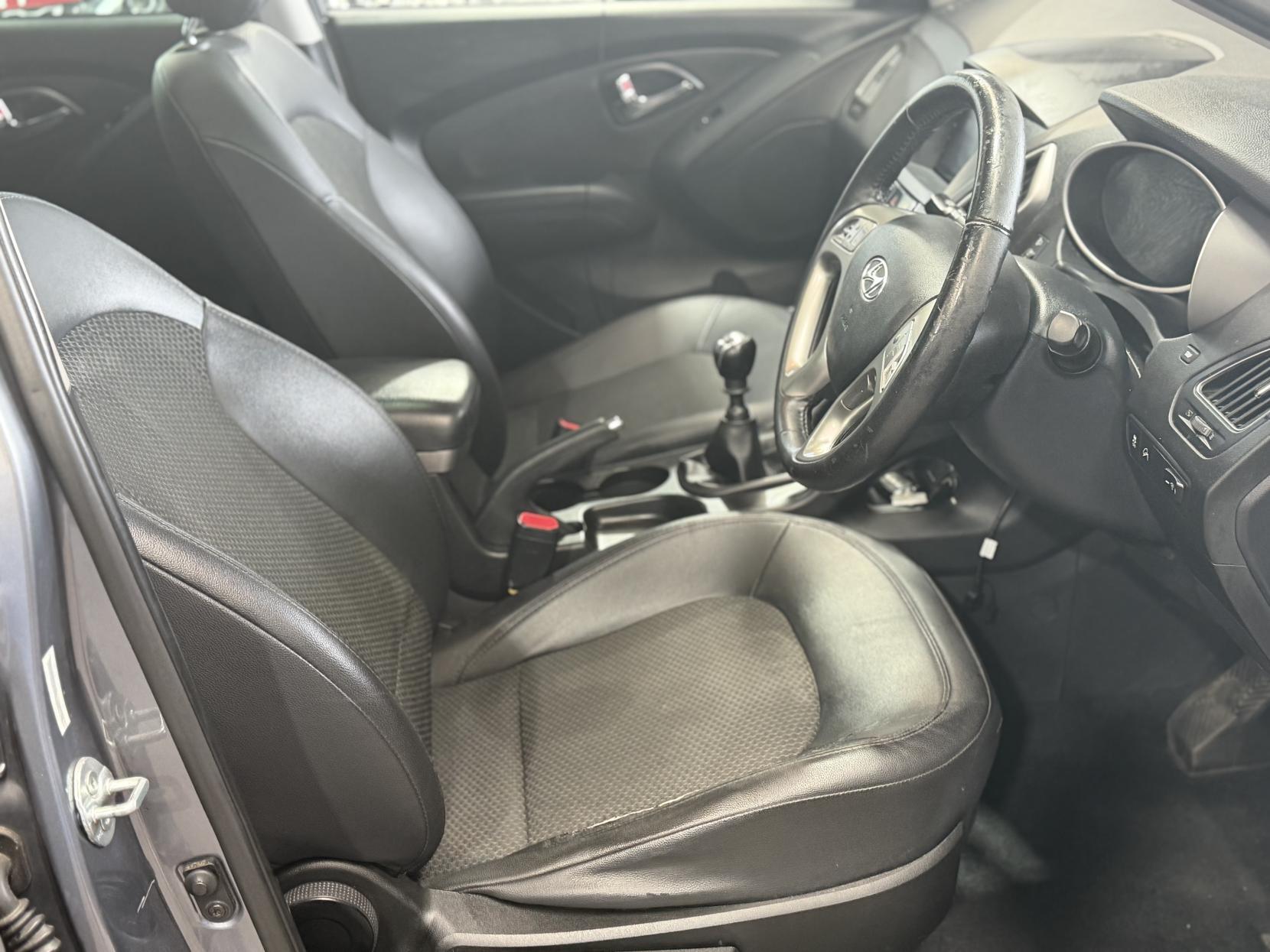 Hyundai ix35 - Image 20