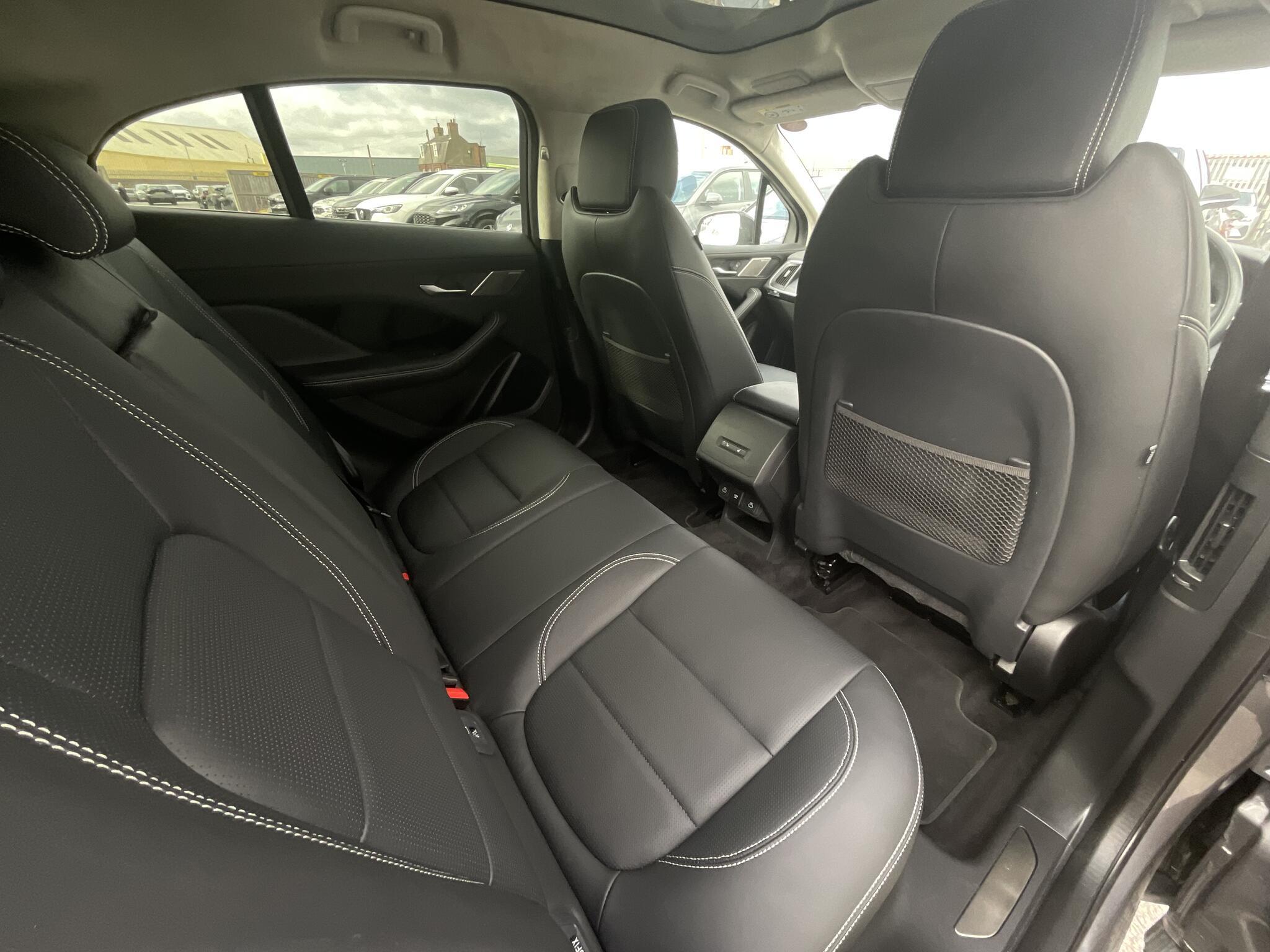 Jaguar I-Pace - Image 10