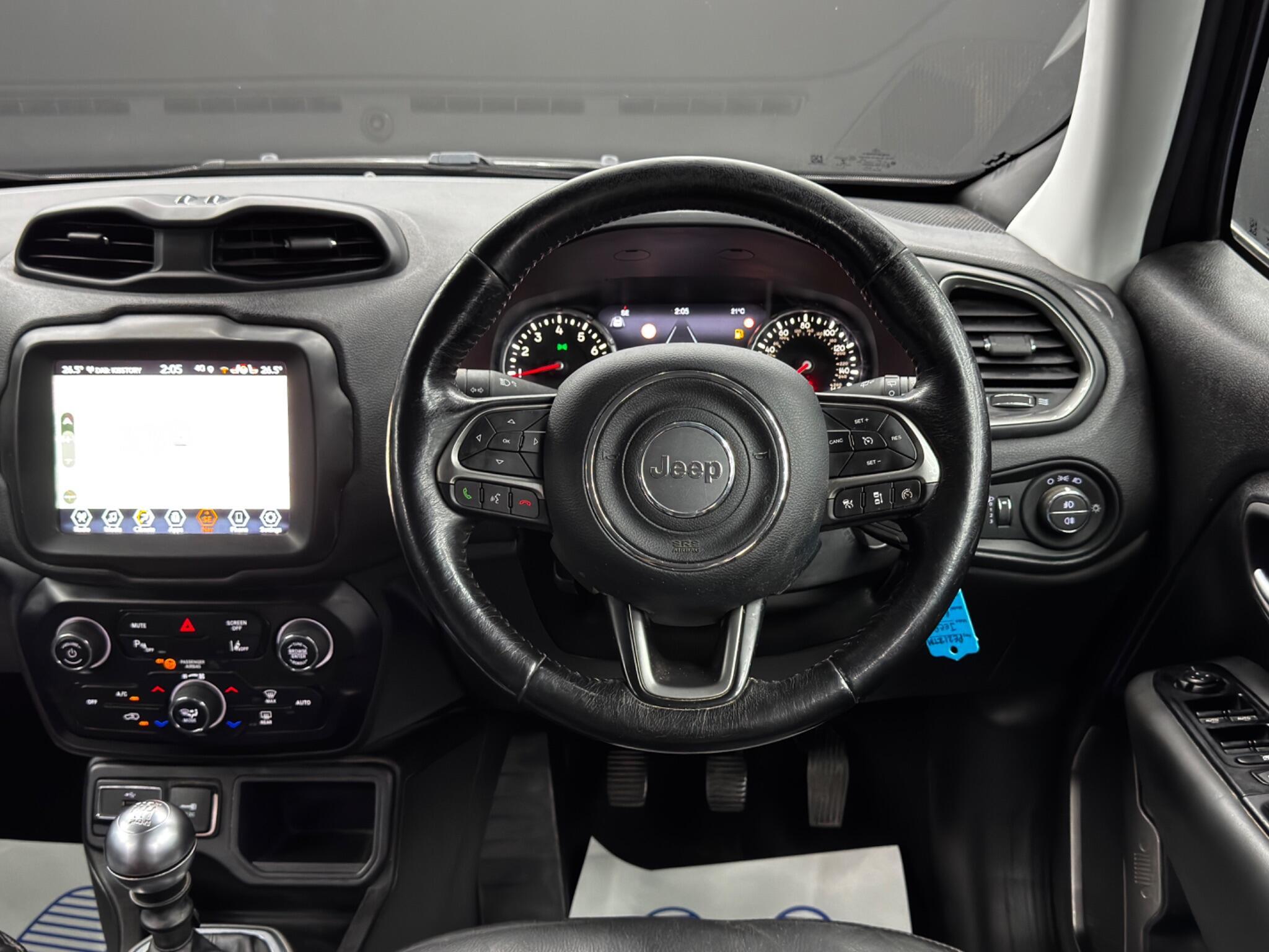 Jeep Renegade - Image 18