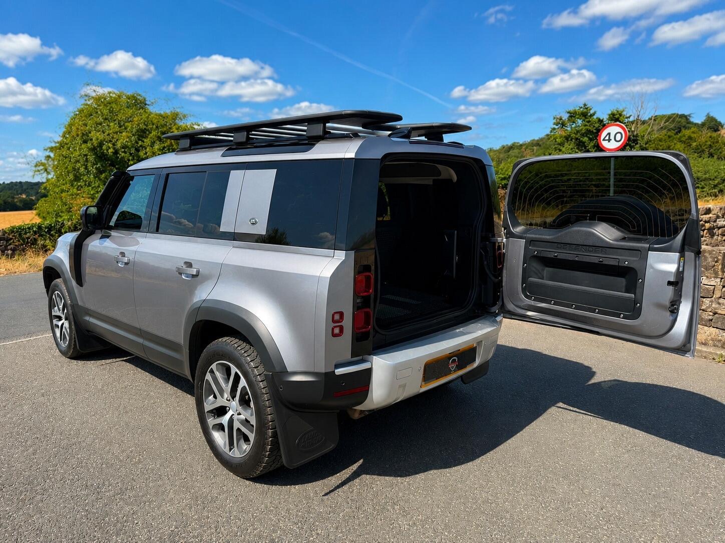 Land Rover Defender 110 - Image 10