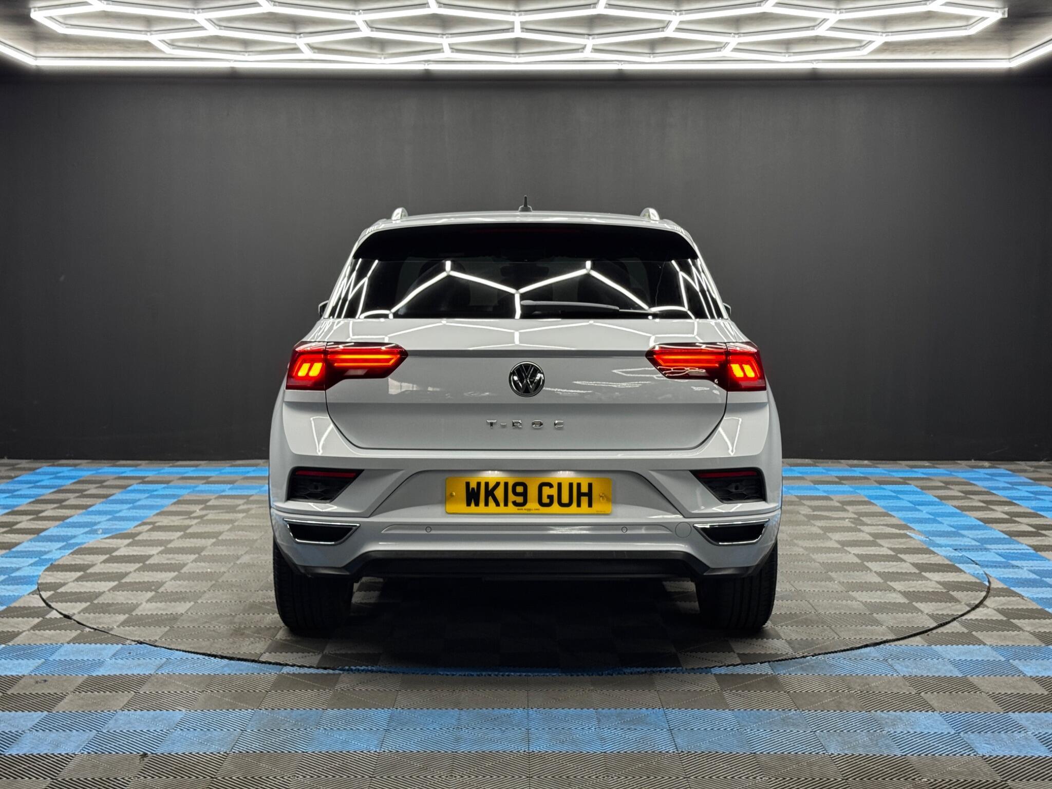 Volkswagen T-Roc - Image 6