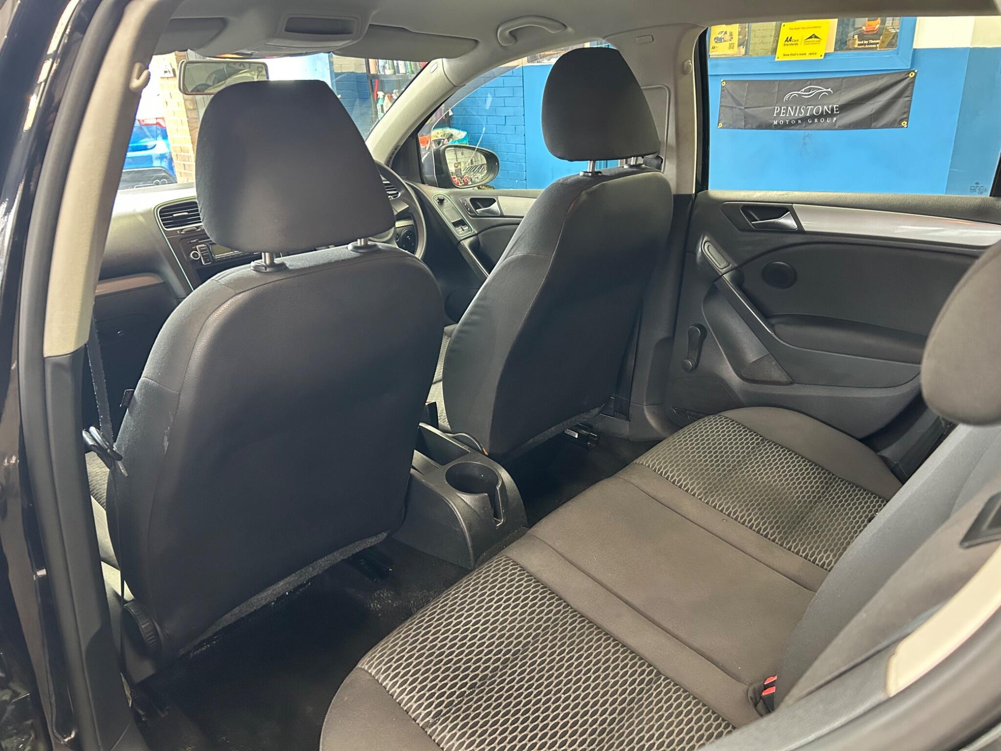 Volkswagen Golf - Image 15