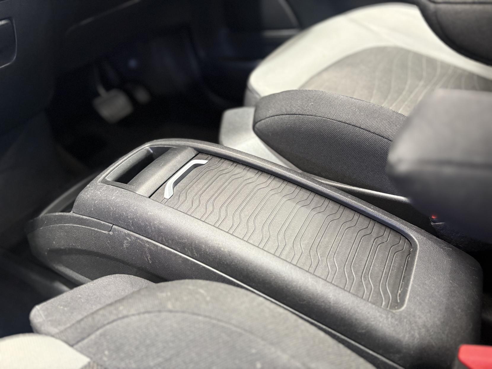 Citroen C4 Picasso - Image 20