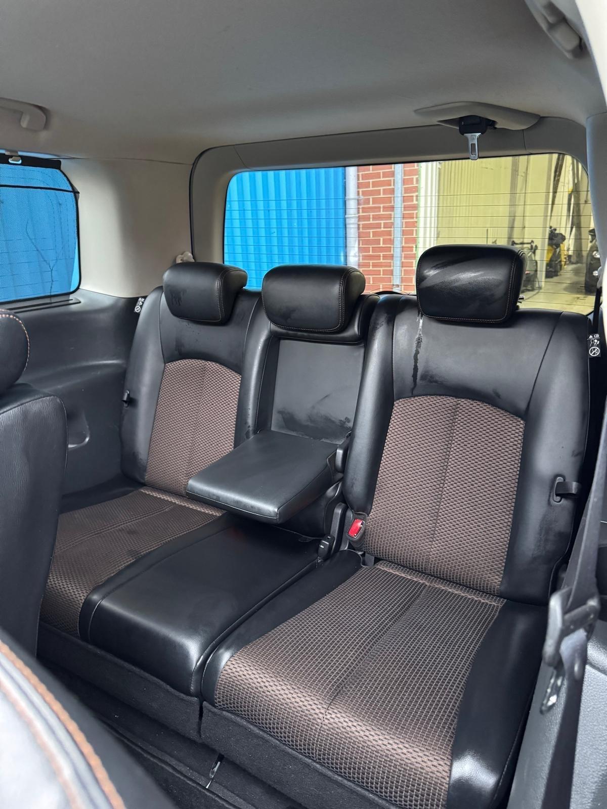 Nissan Elgrand - Image 42