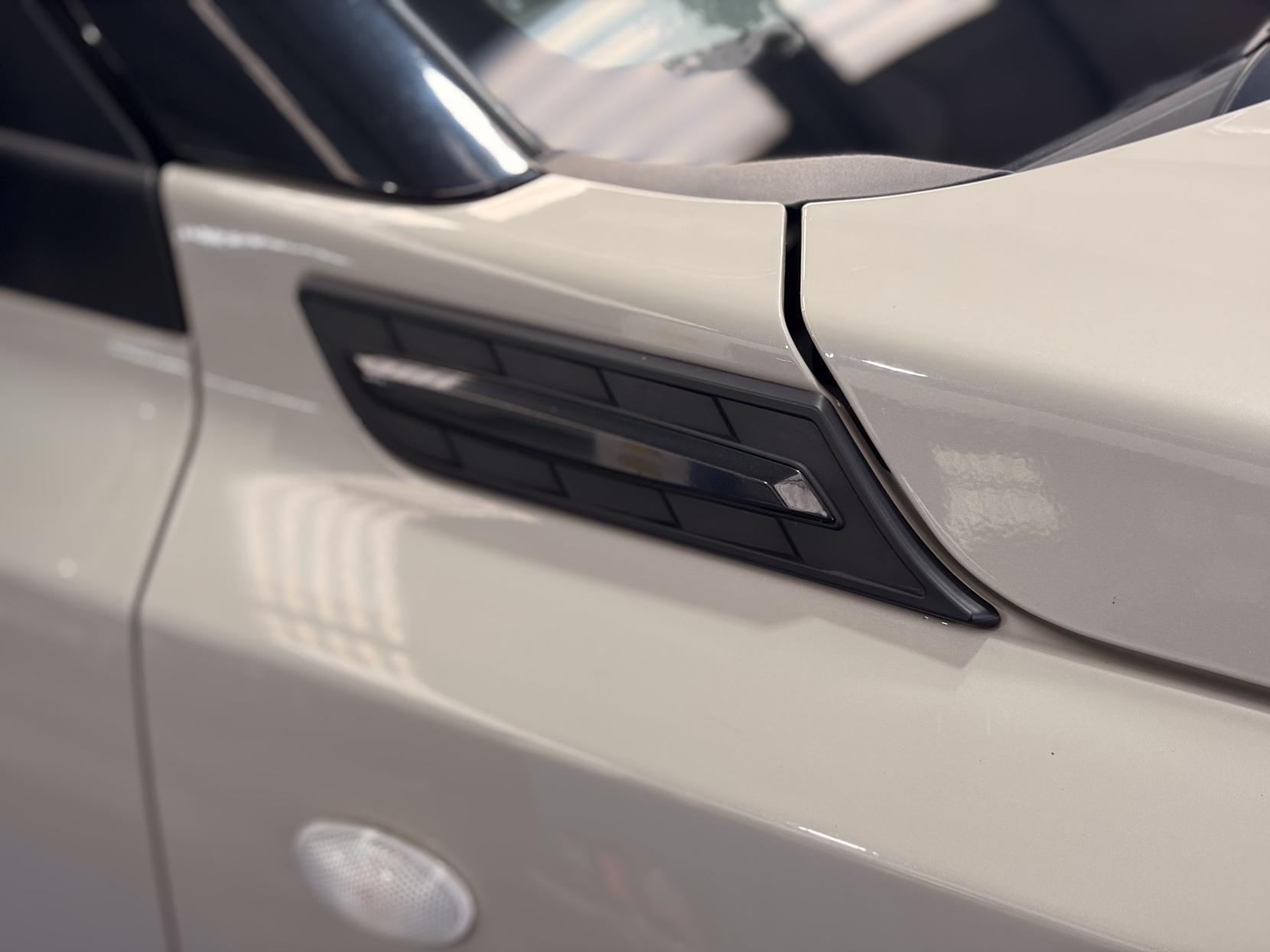 Suzuki Vitara - Image 18