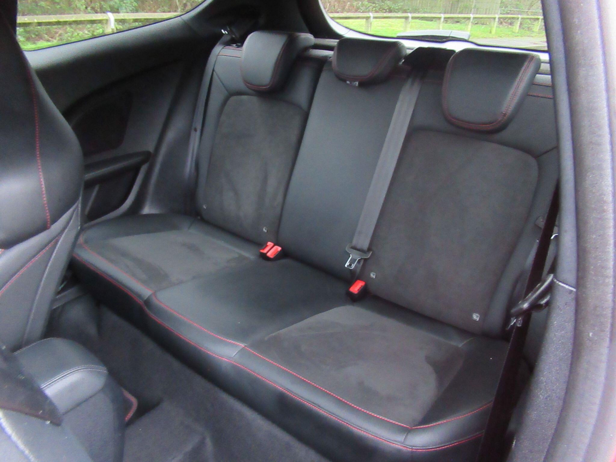 Ford Fiesta - Image 17