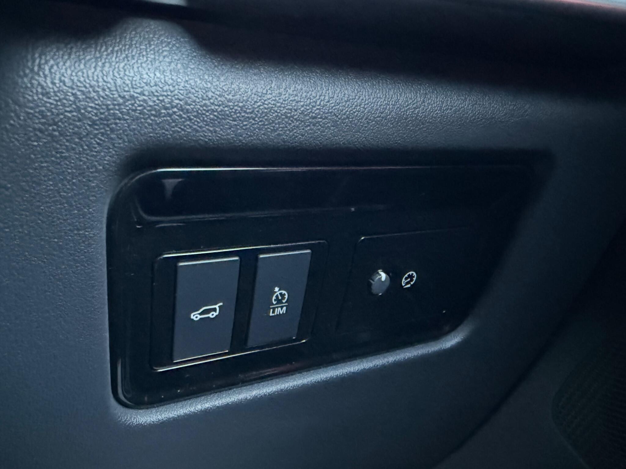 Jaguar F-Pace - Image 62