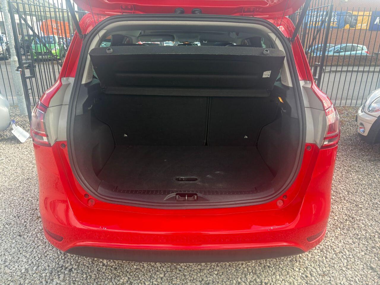 Ford B-Max - Image 8