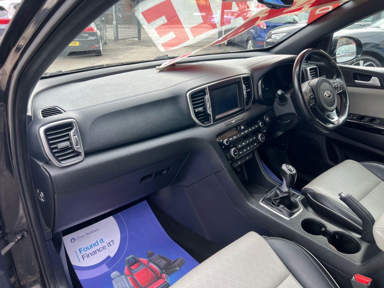 Kia Sportage - Image 17
