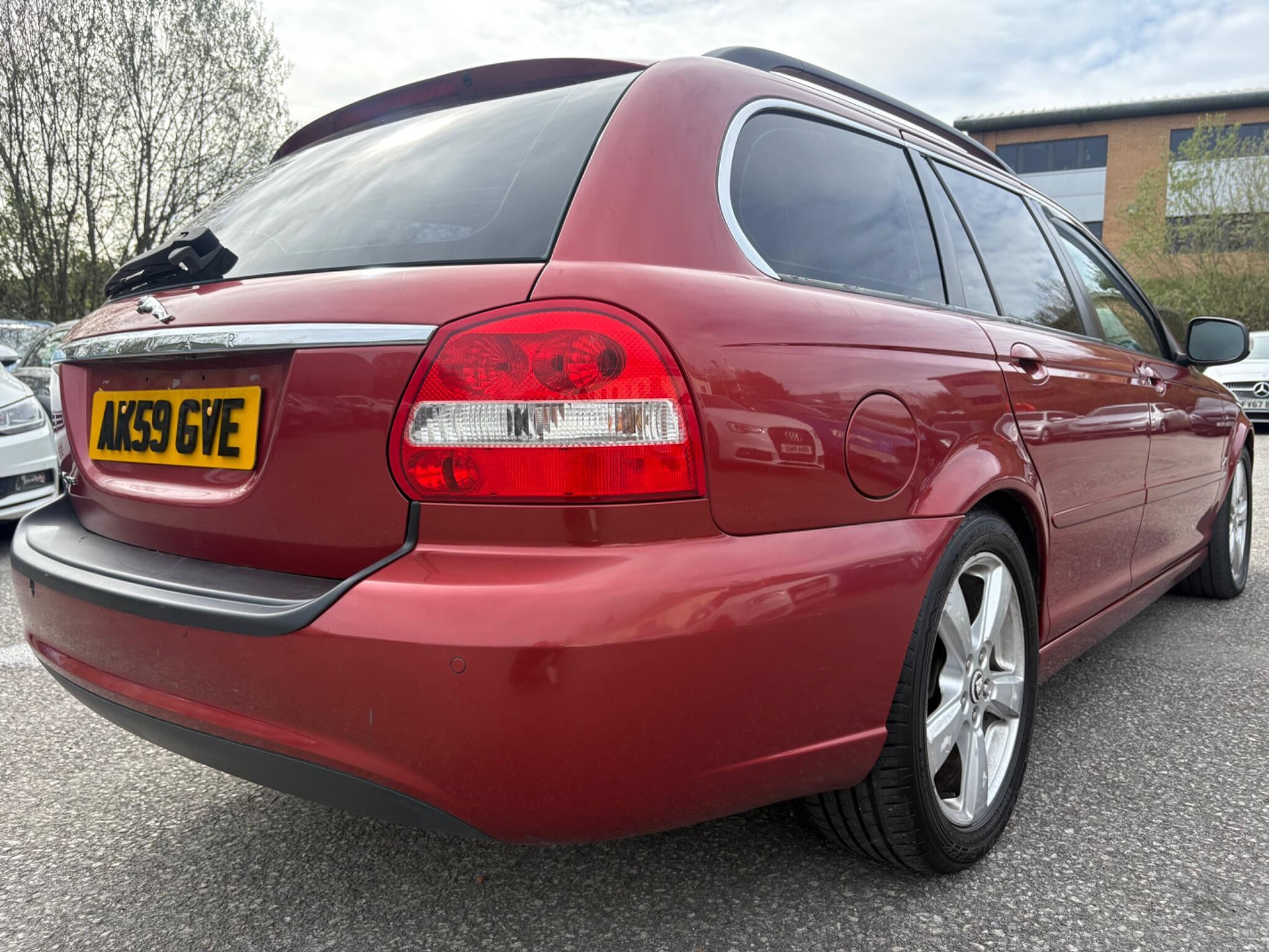 Jaguar X-TYPE - Image 21