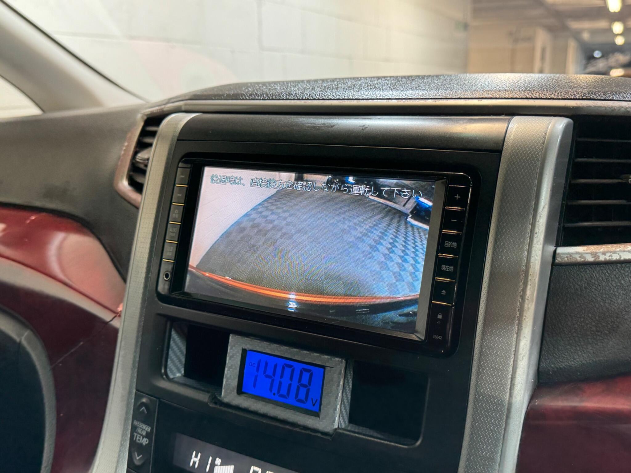 Toyota Vellfire - Image 12